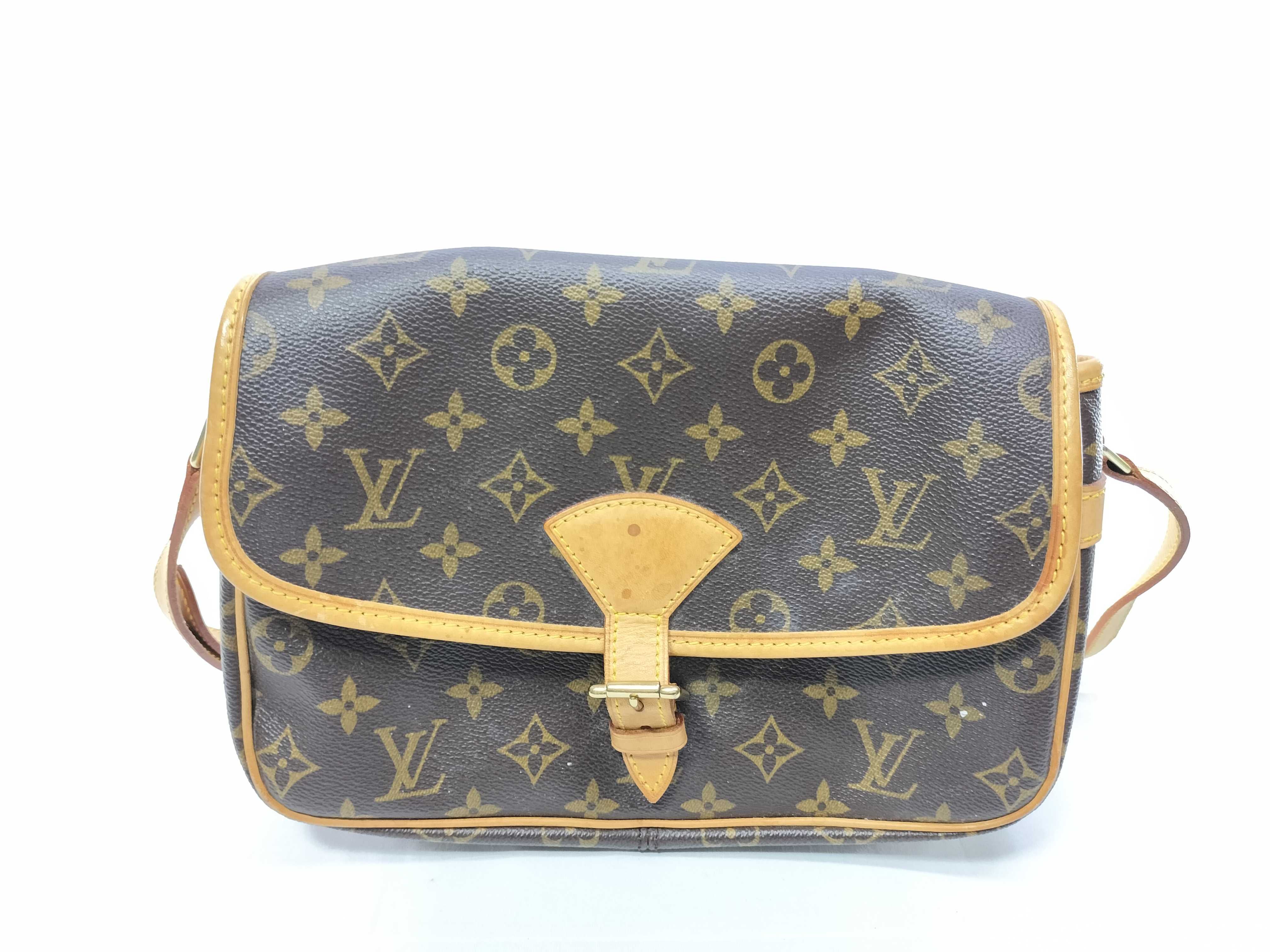 Monogram M42250 Sologne Shoulder Bag
