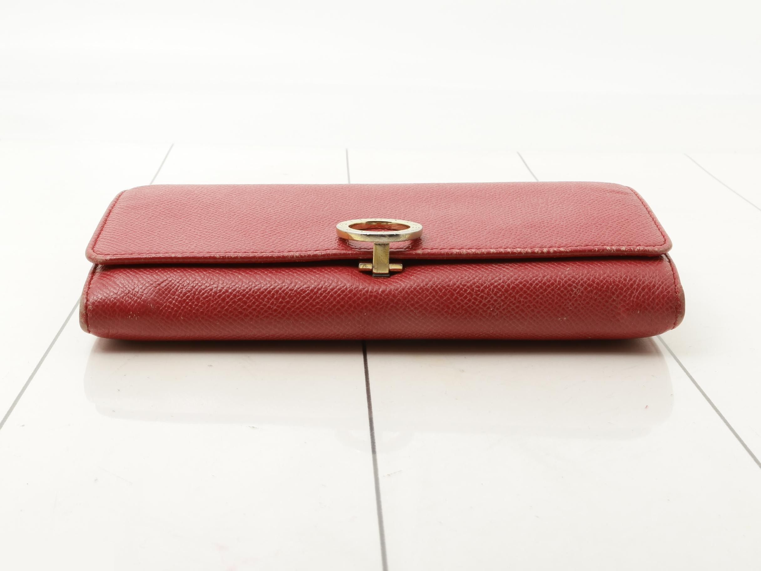 Other lines: Bags and Wallets — view 4