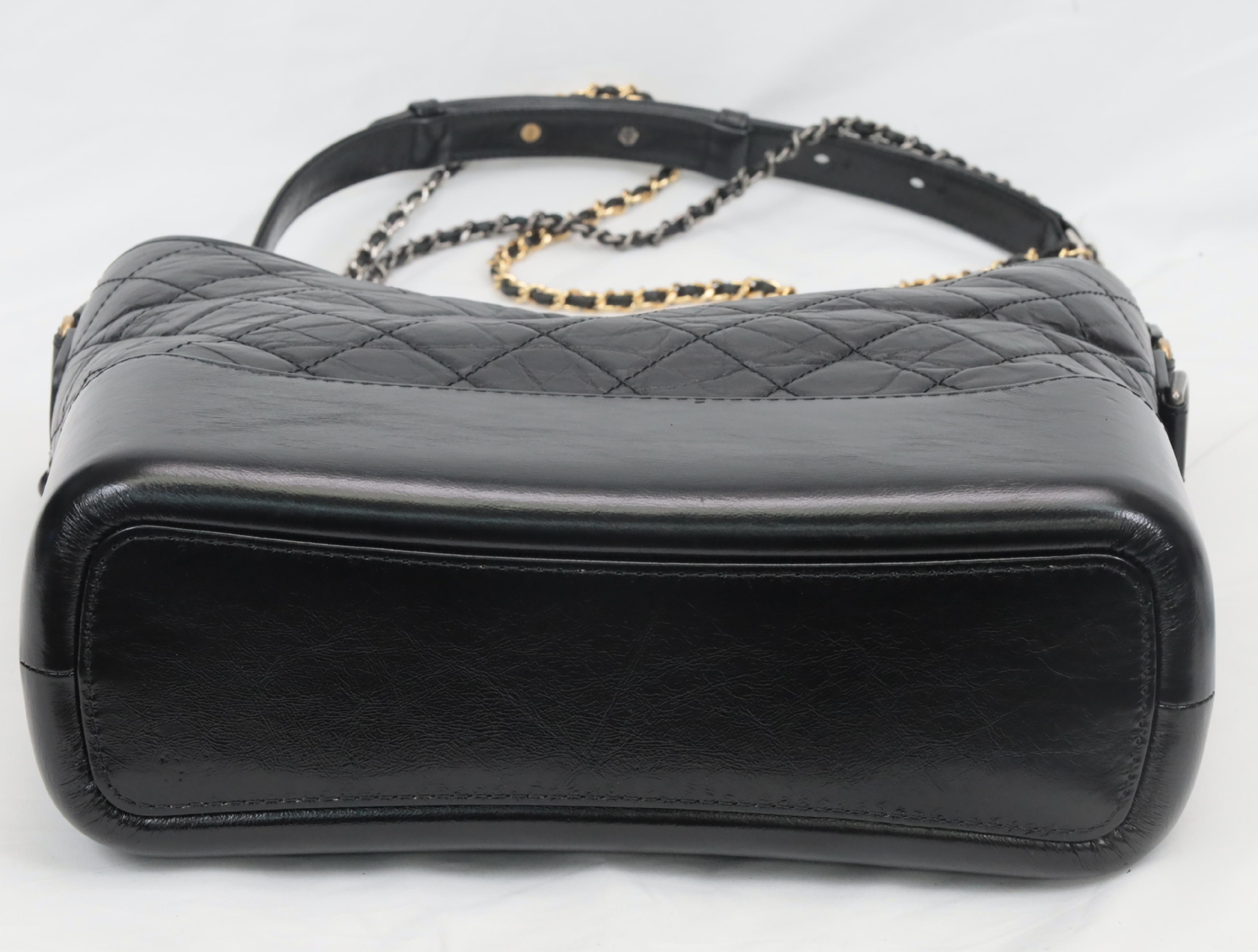 Gabrielle de Chanel Vintage Calfskin Shoulder Bag (Serial Number 25) — view 3