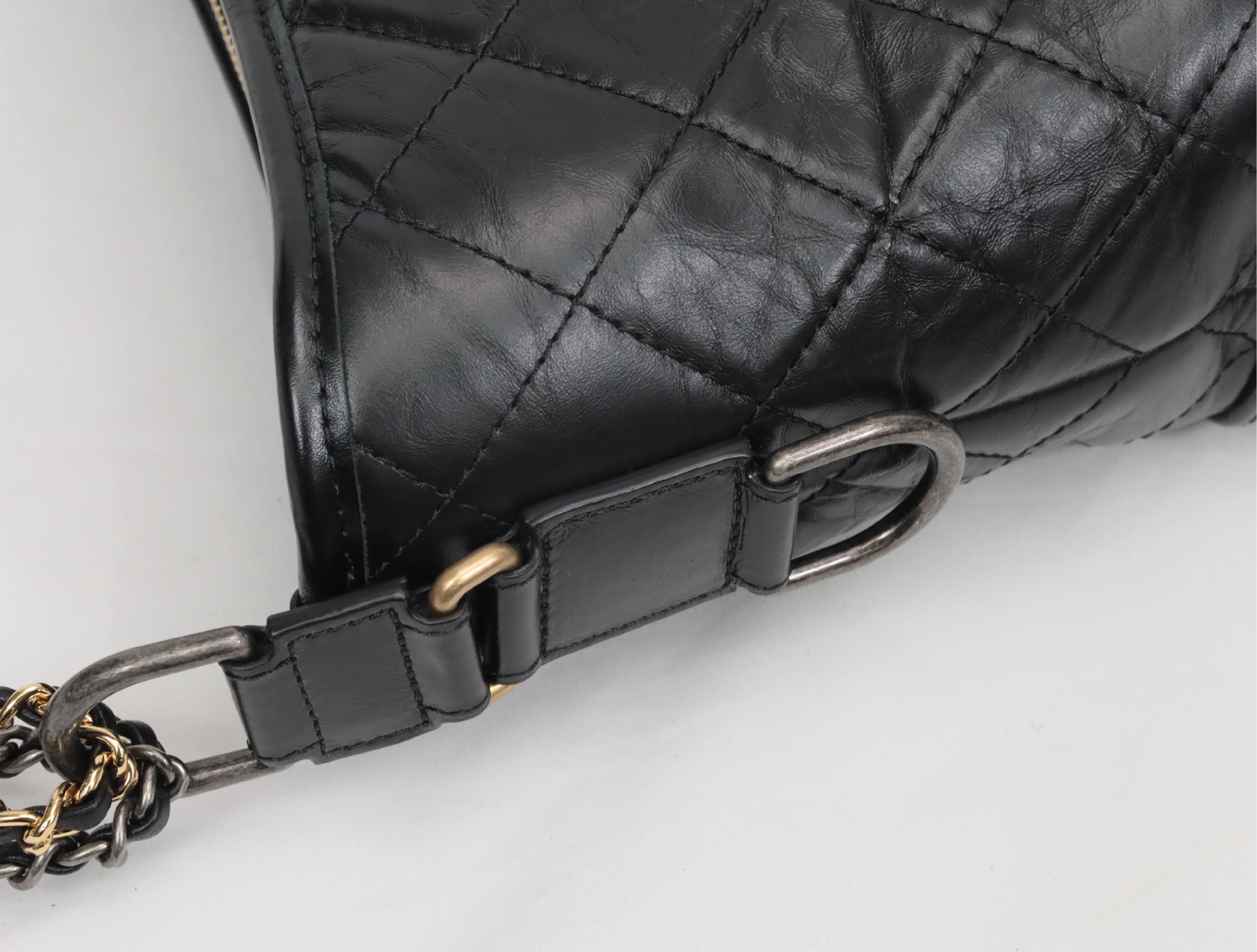 Gabrielle de Chanel Vintage Calfskin Shoulder Bag (Serial Number 25) — view 8