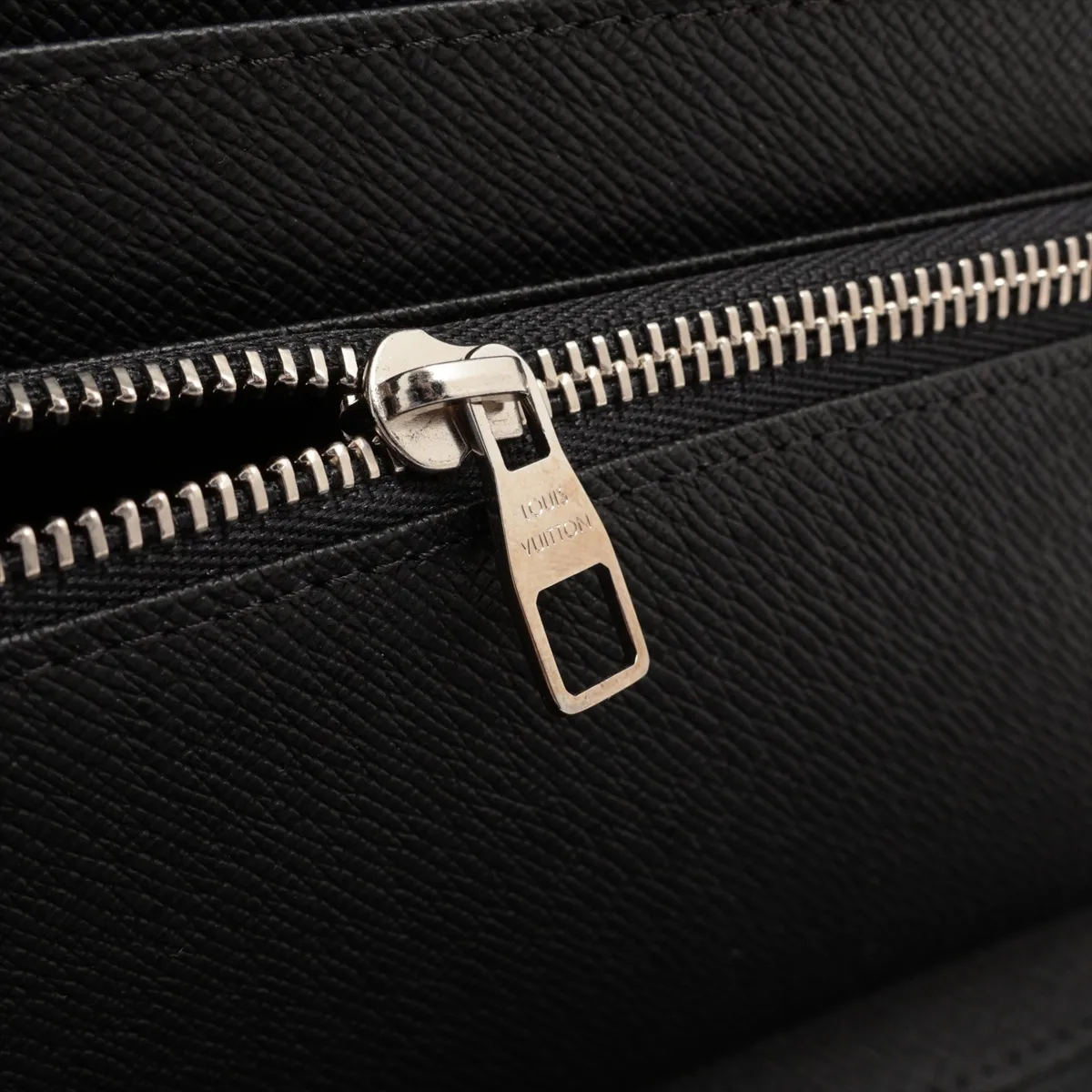 Damier Graphite Organizer Atoll N48255 MI3154 Black Round Zip Wallet with Initials — view 10