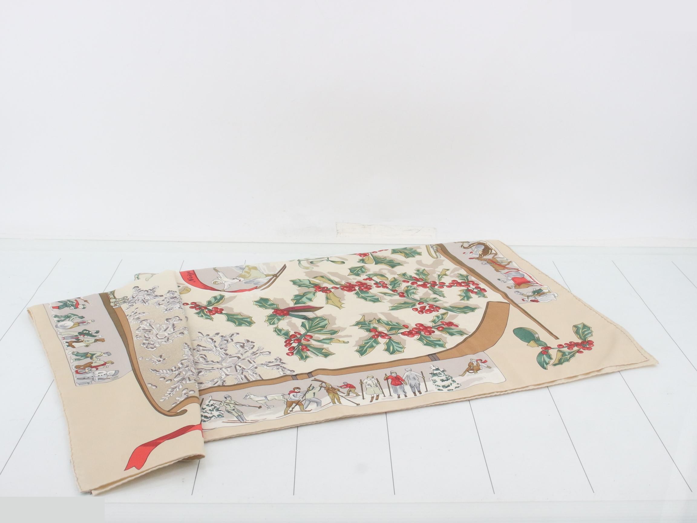 Carre 90 Neige d'Antan / Last Winter Scarf — view 3