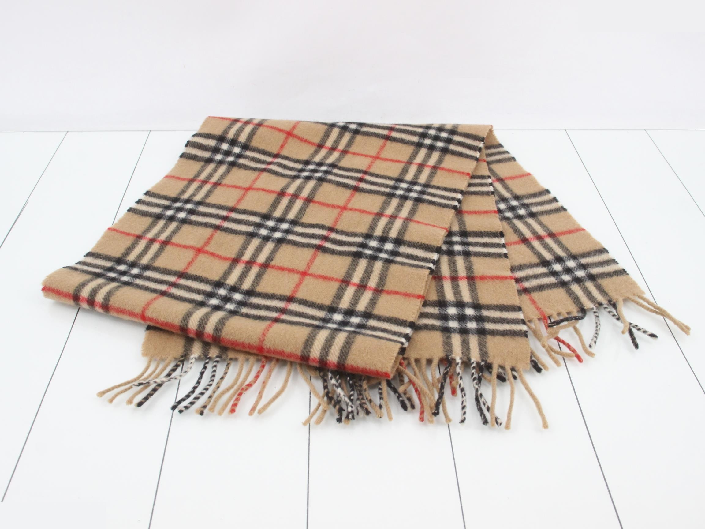 Other lines: Small items, accessories, and scarves — view 3