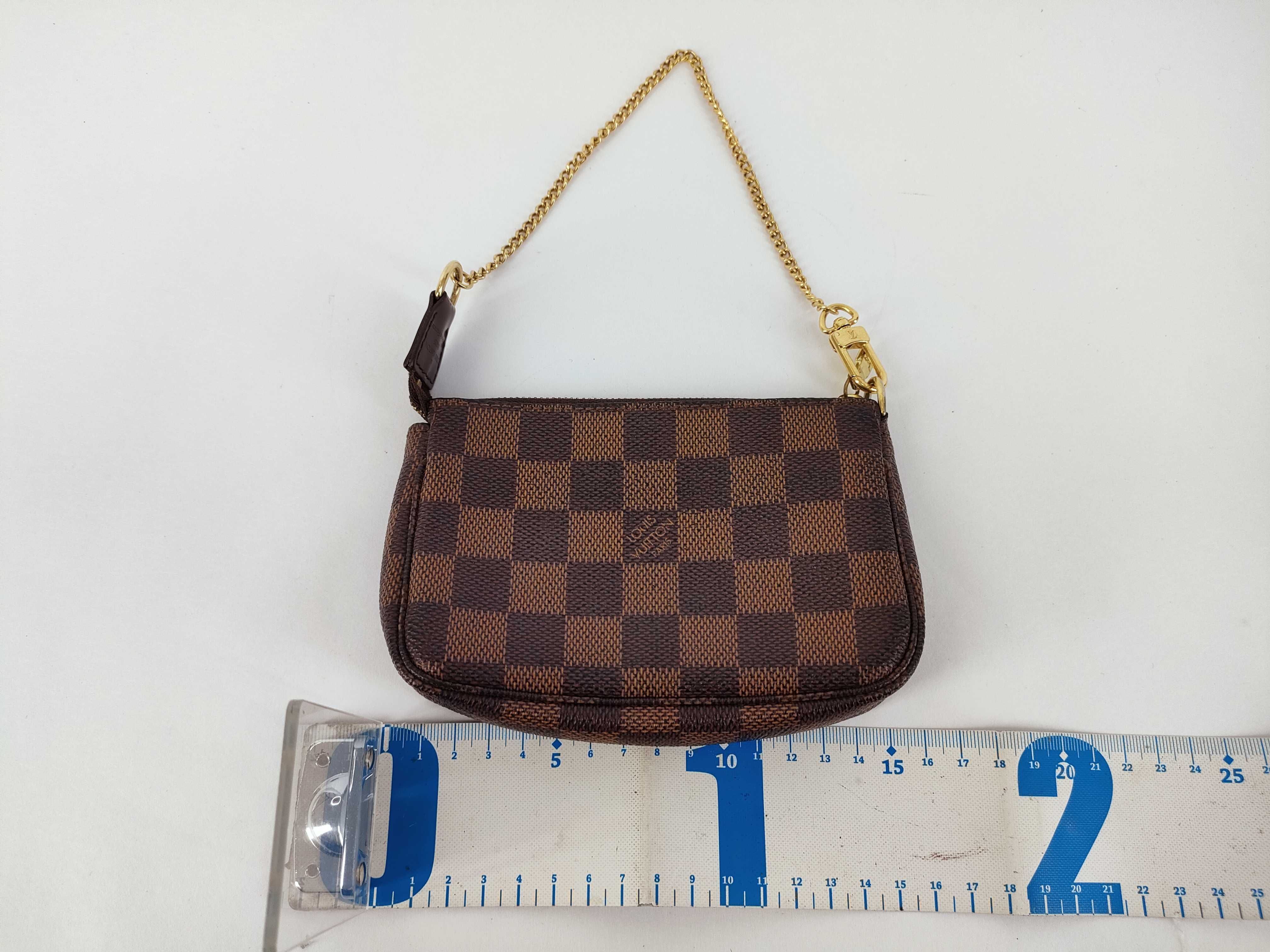Damier Louis Vuitton Damier Mini Pochette Accessoires Pouch — view 2