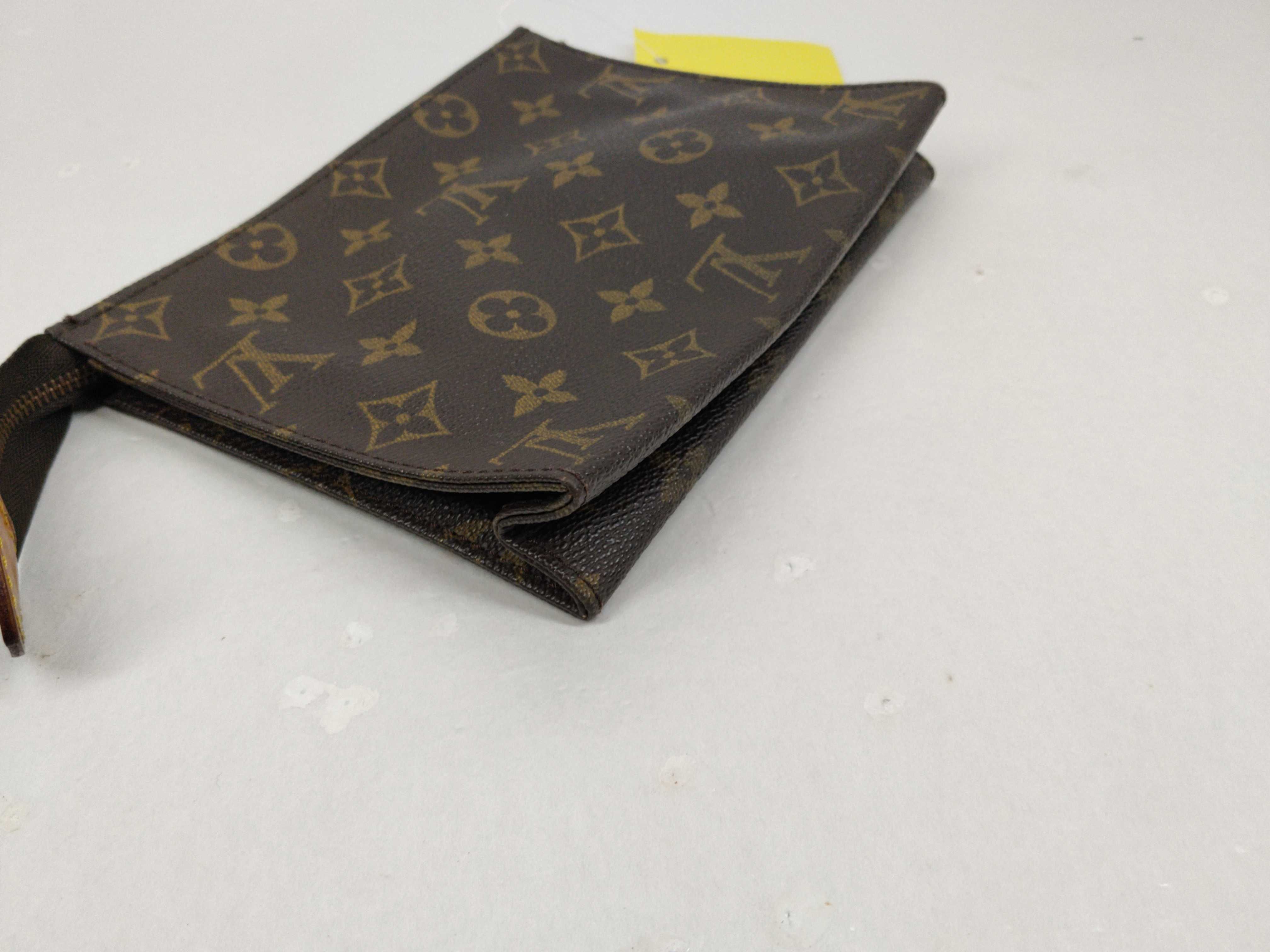 Monogram Pouch Toilette 19 — view 4