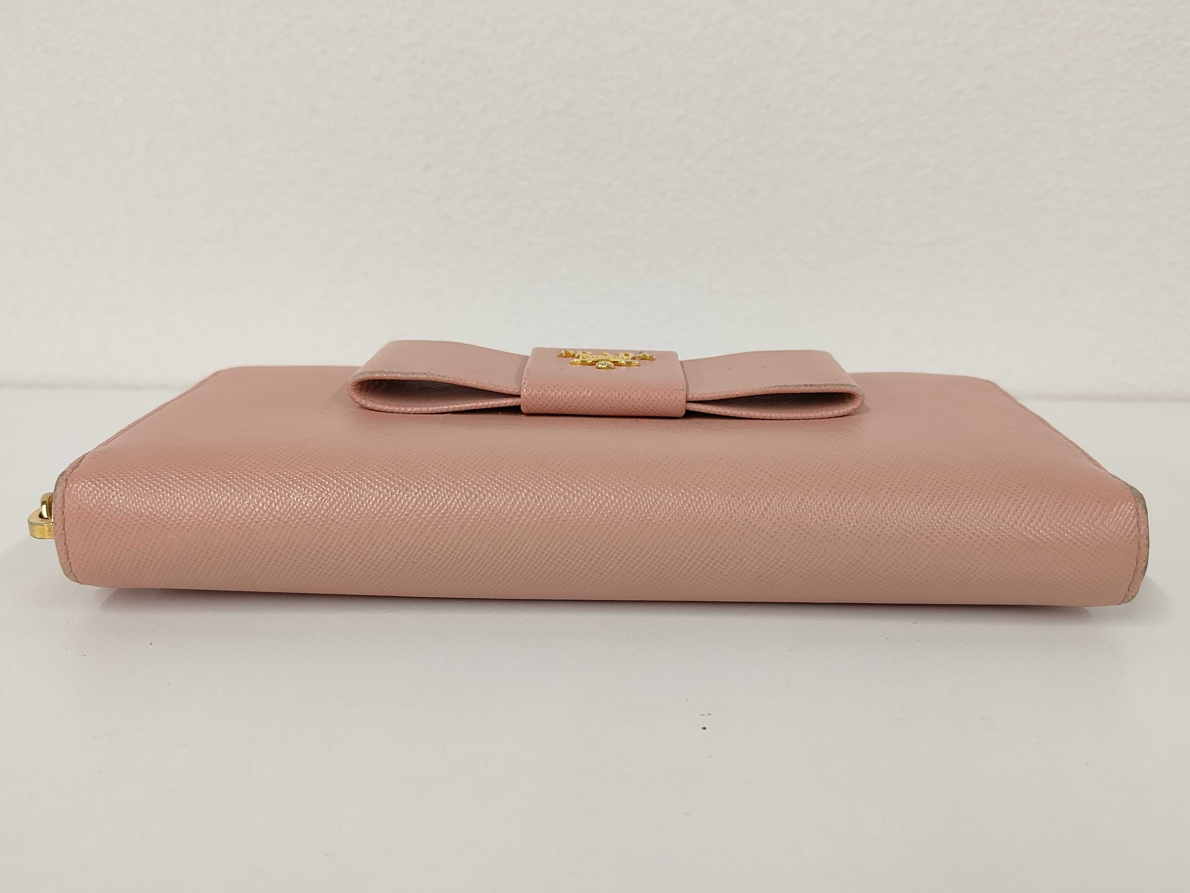 wallet — view 3