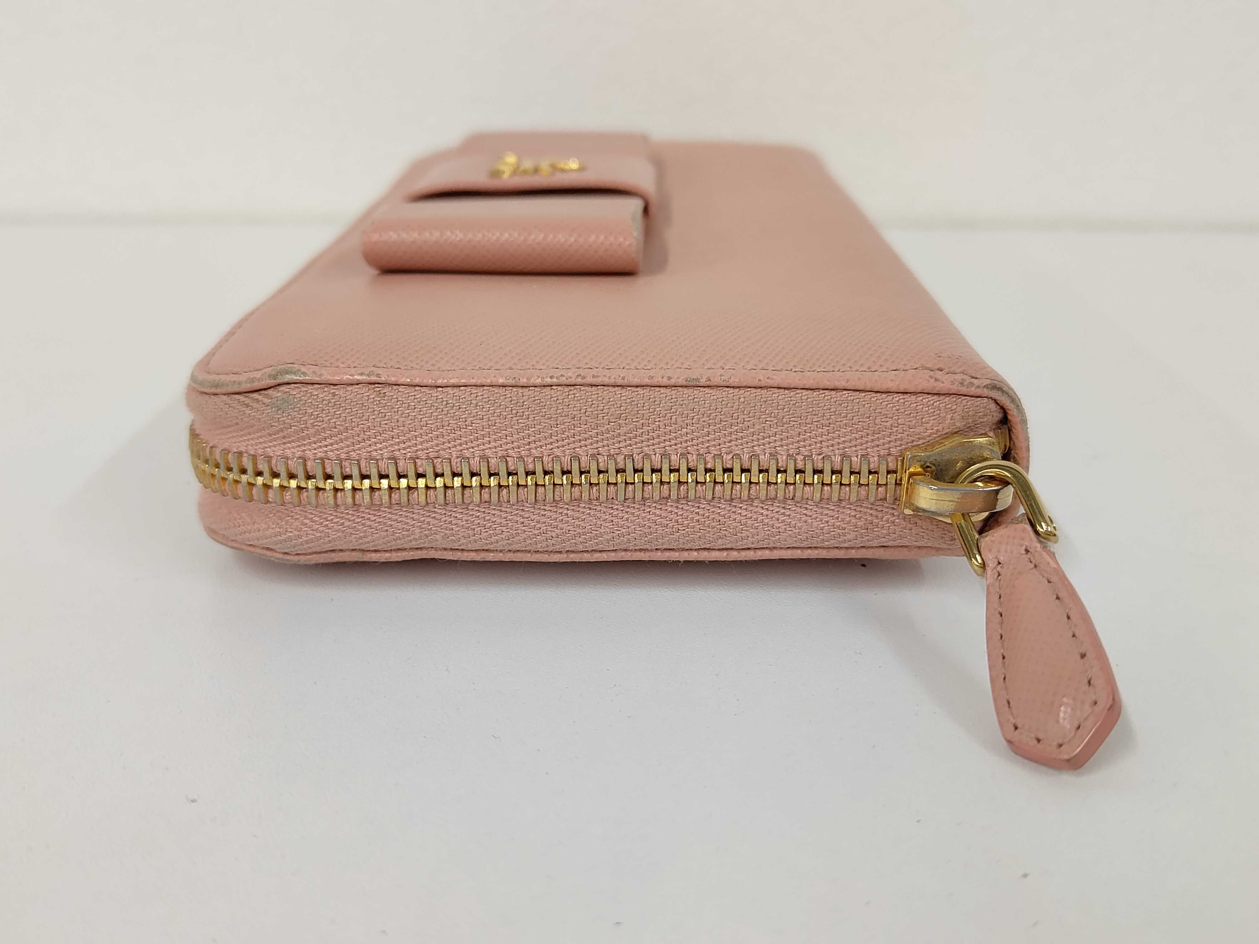 wallet — view 5