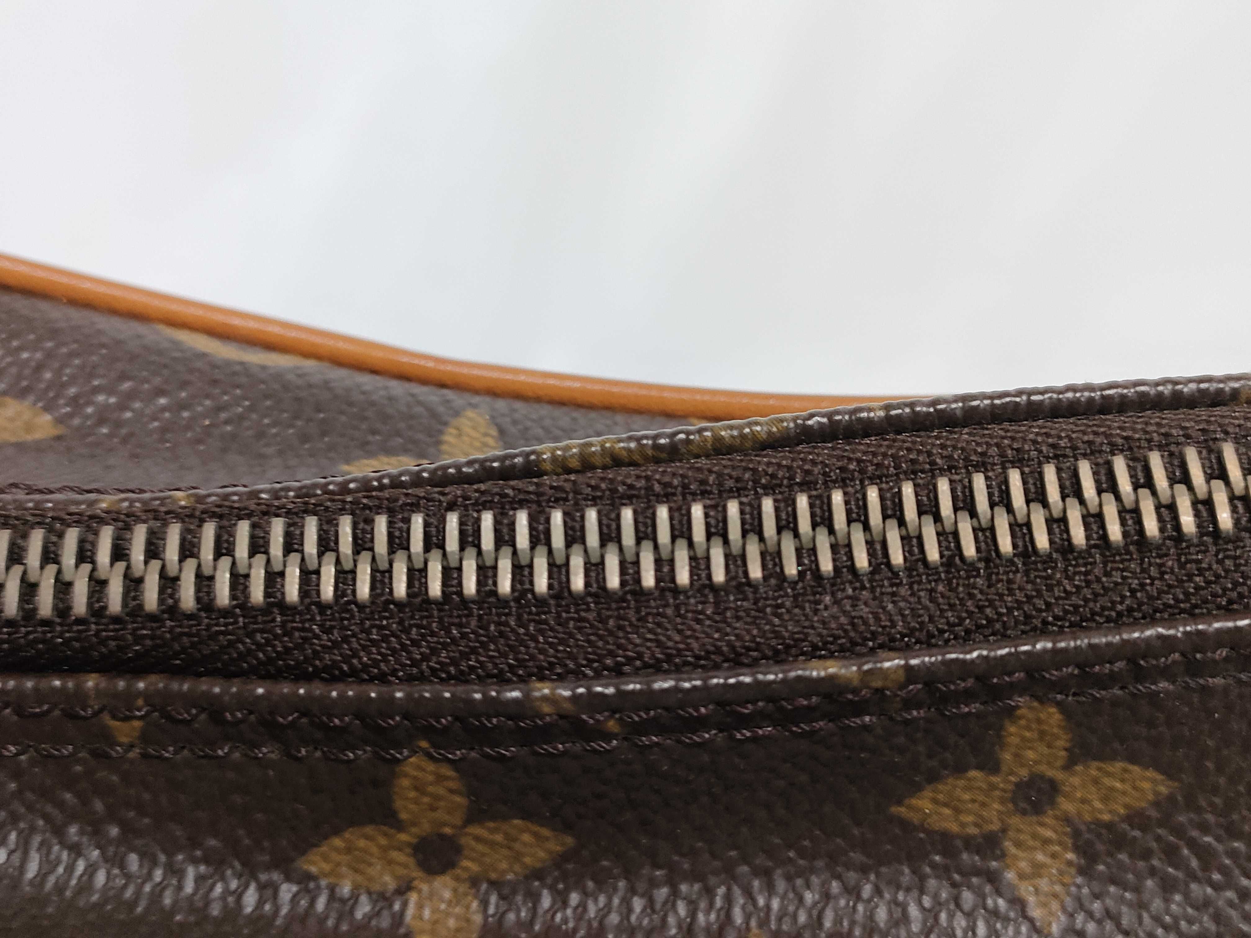Monogram Croissant MM M51512 Shoulder Bag — view 6