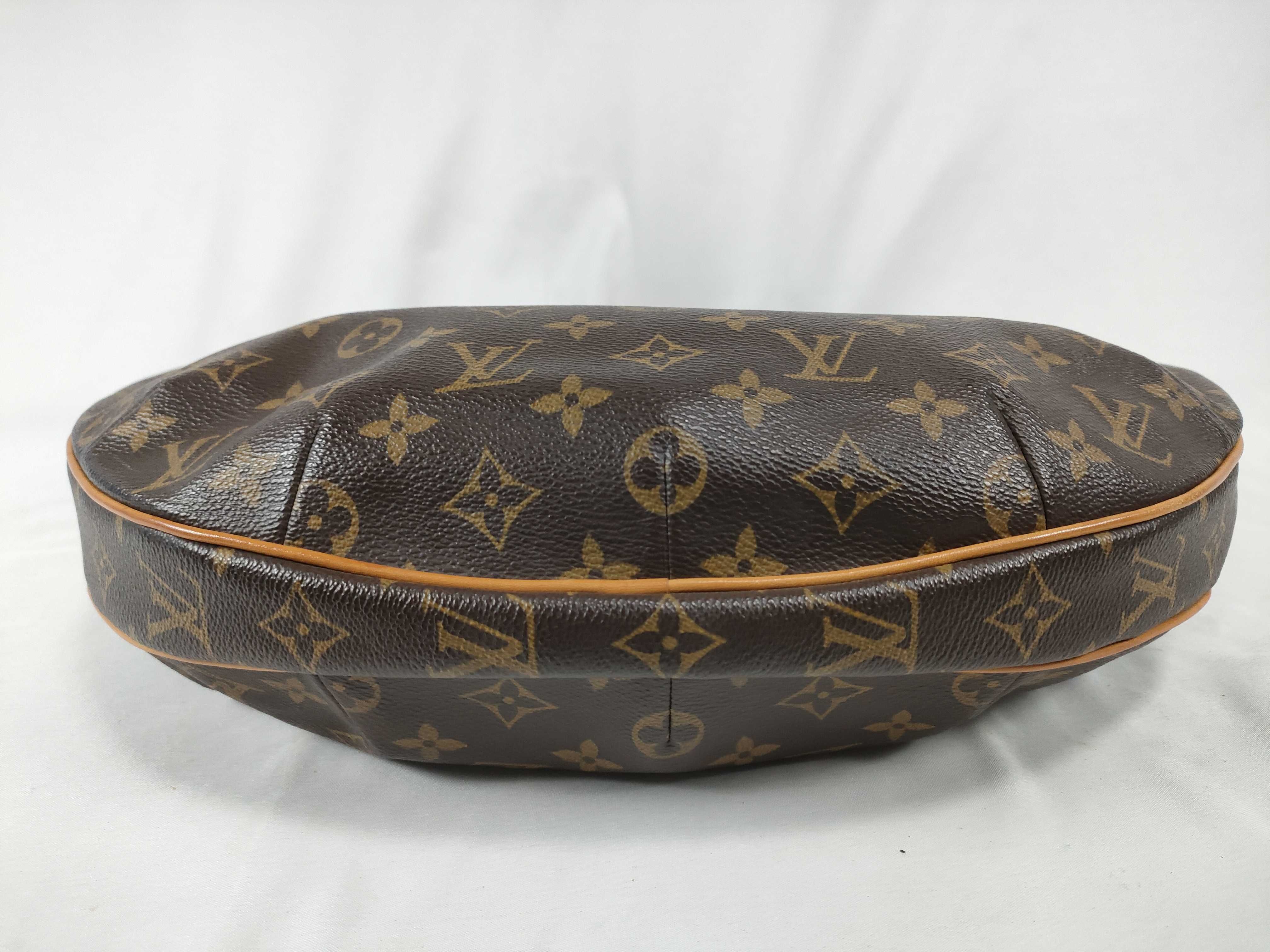 Monogram Croissant MM M51512 Shoulder Bag — view 8