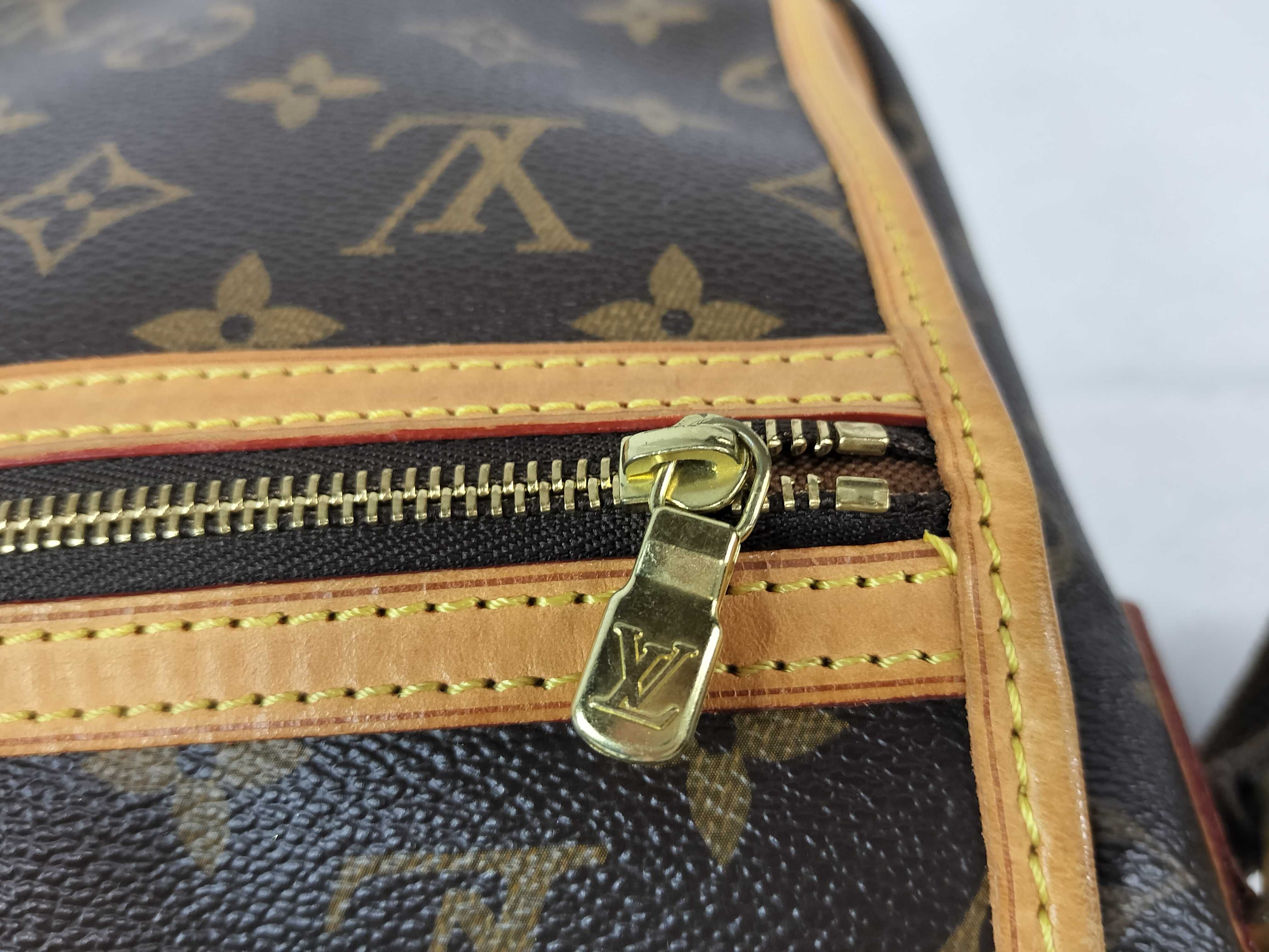 Monogram LV Monogram Messenger Bosphore PM Shoulder Bag M40106 MI0096 — view 14