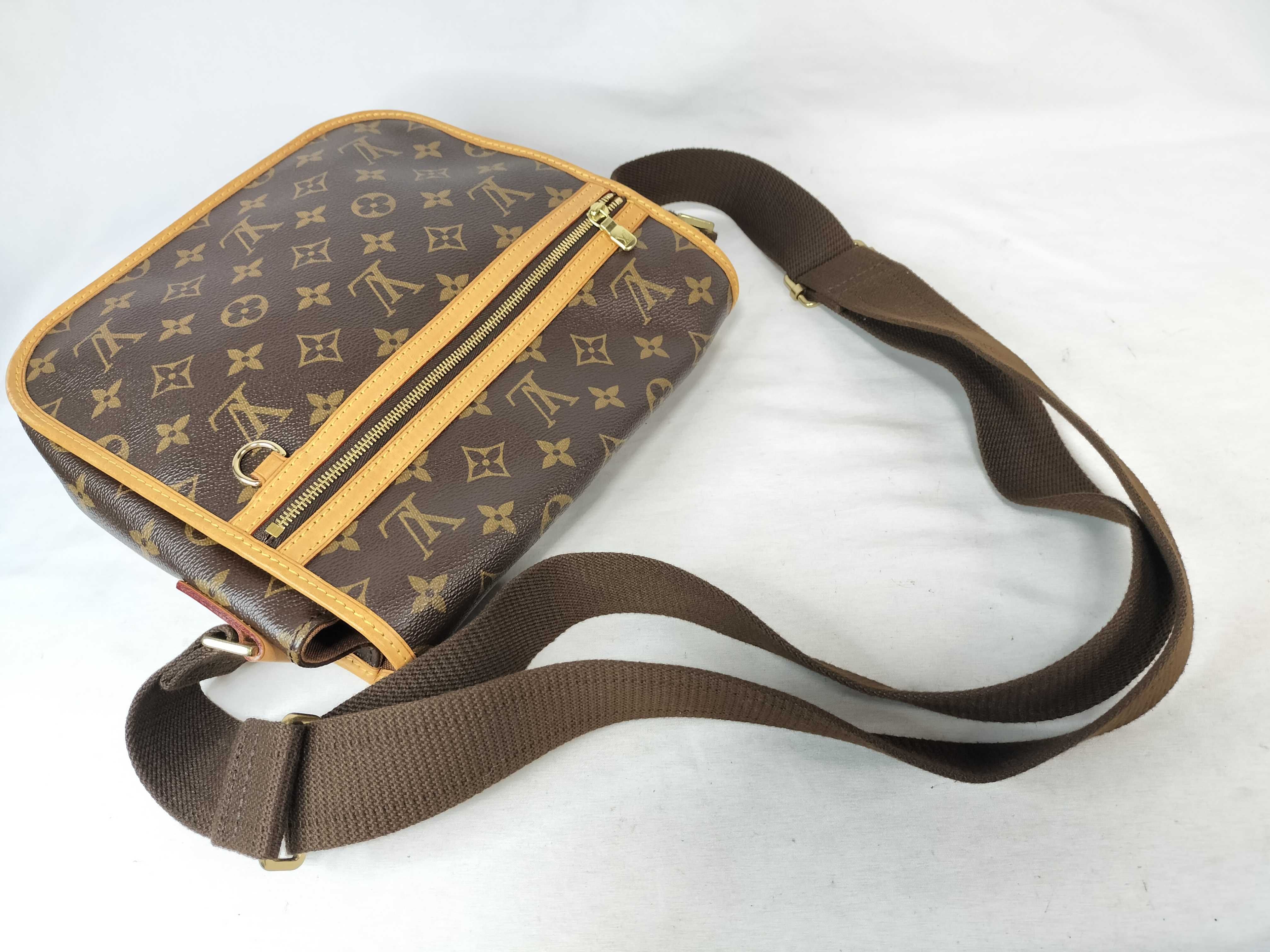Monogram LV Monogram Messenger Bosphore PM Shoulder Bag M40106 MI0096 — view 3