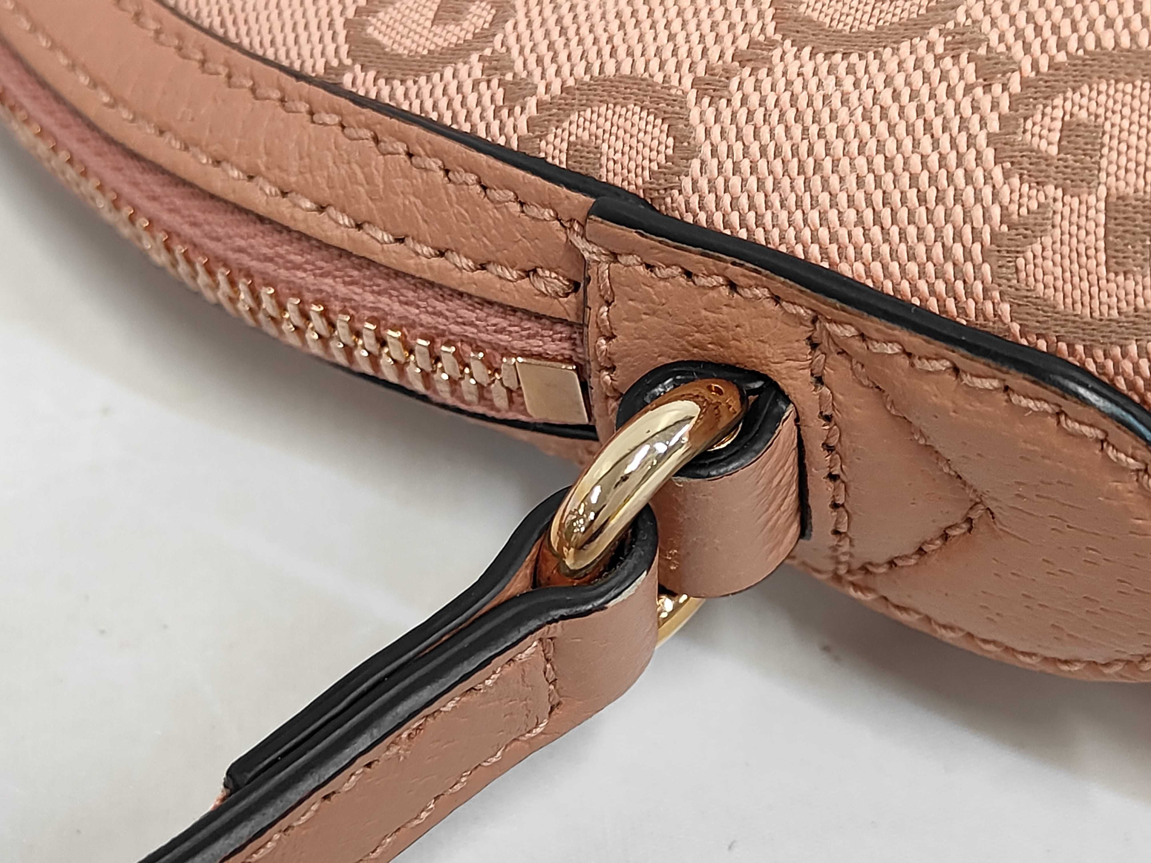 GG Canvas Pink Shoulder Bag 744434 — view 6