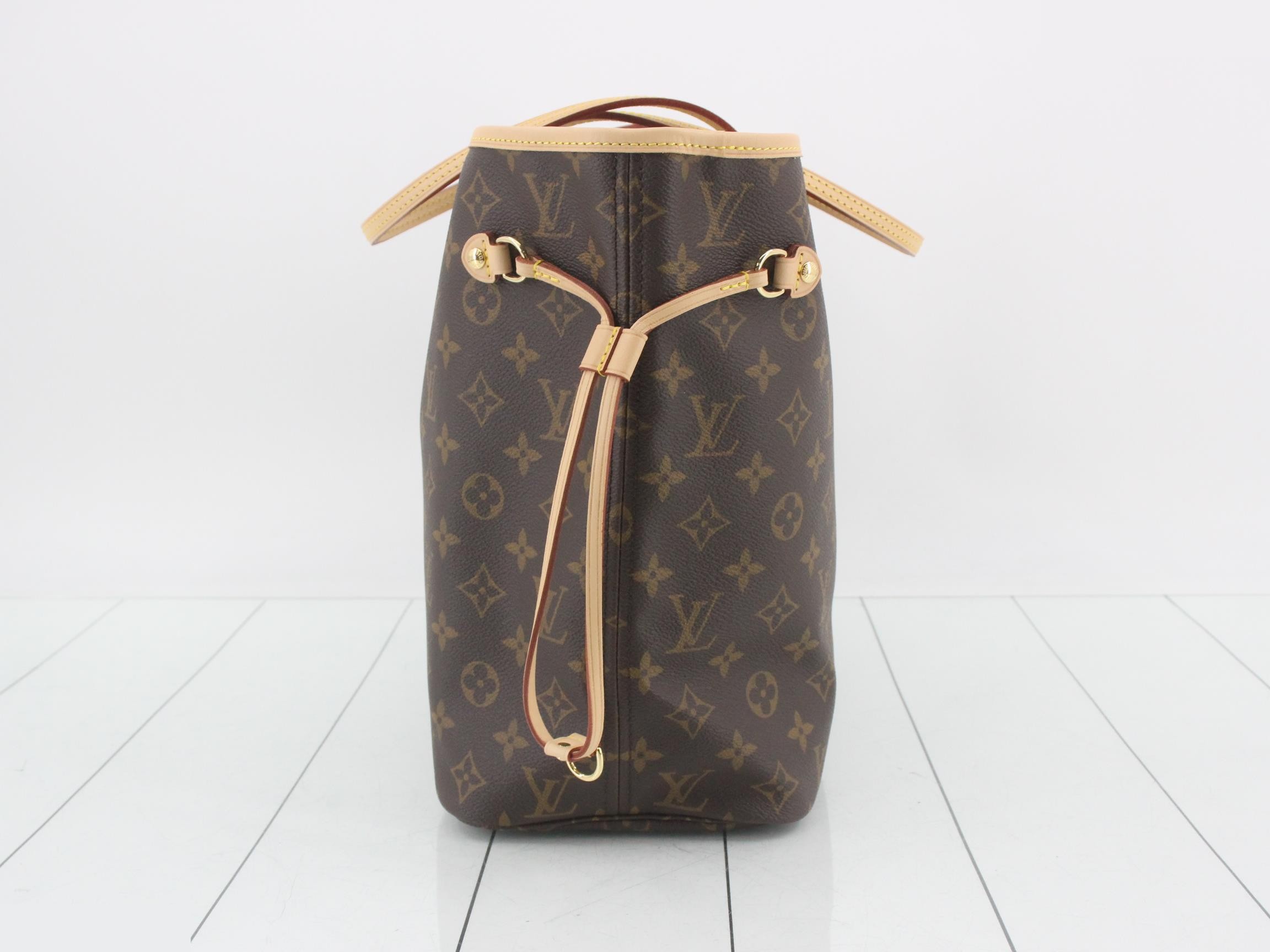 M46975 Neverfull MM Rose Beige Unused — view 3