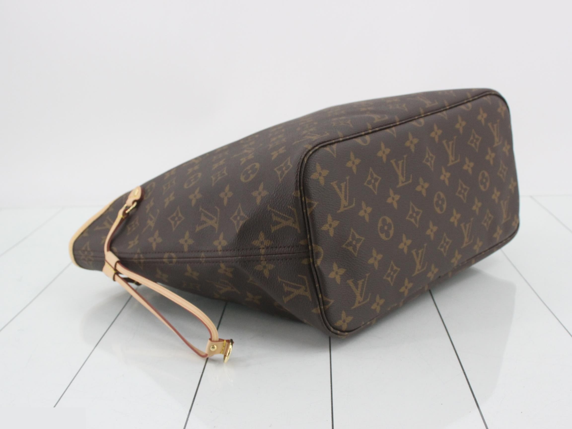 M46975 Neverfull MM Rose Beige Unused — view 5