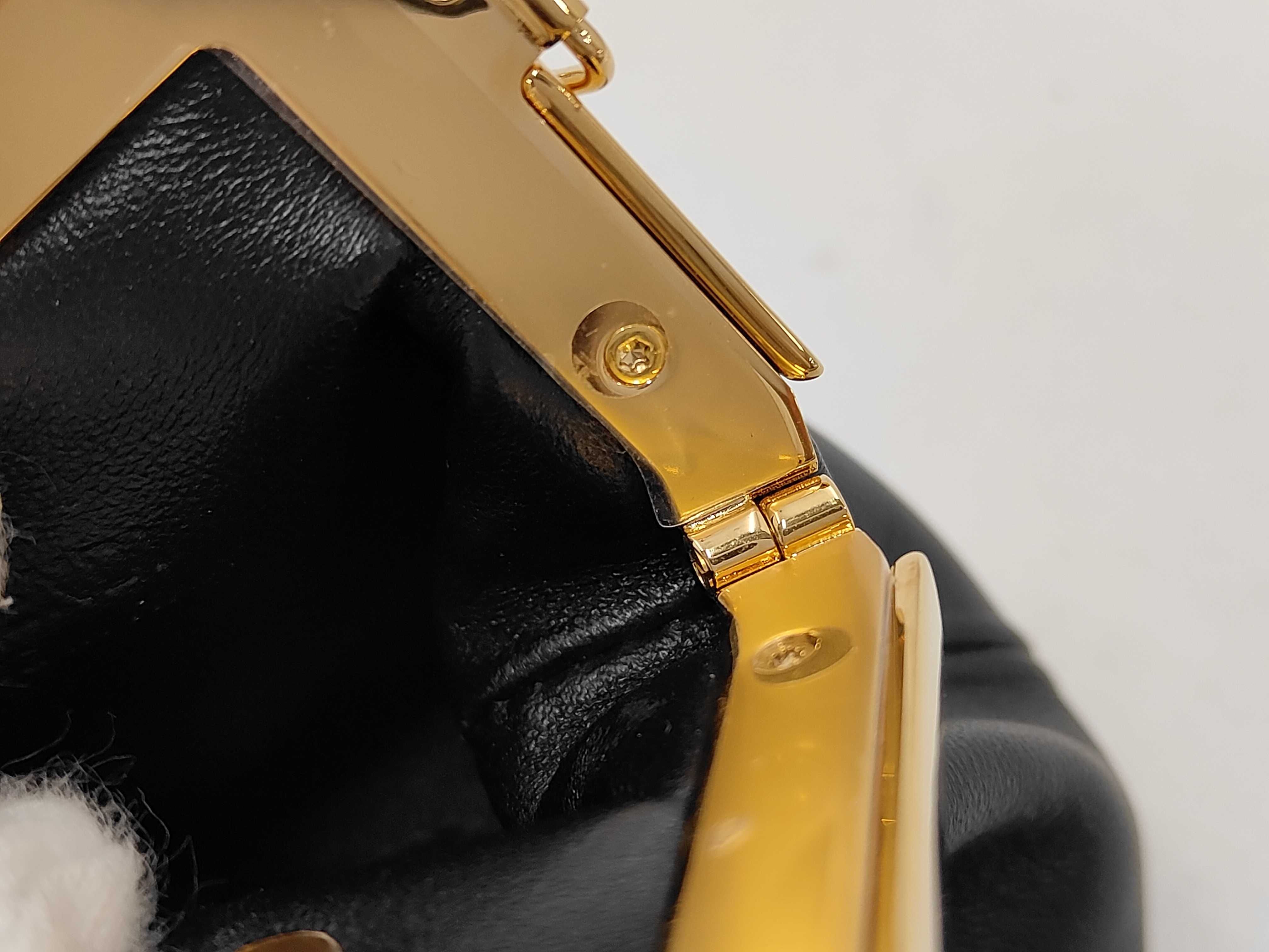 Chain Shoulder Bag — view 10