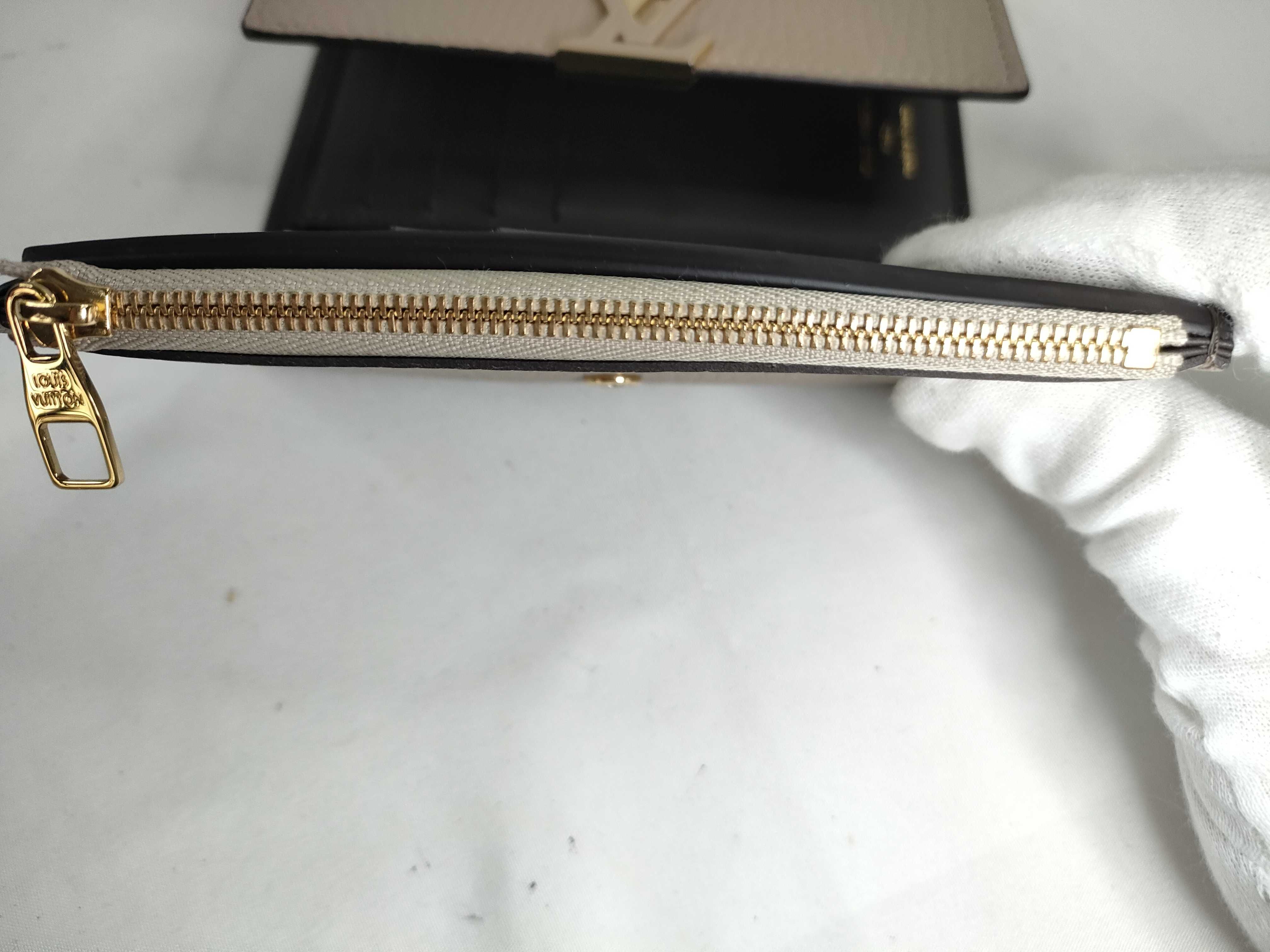 Portefeuille Capucines Compact M62159 RFID Tri-fold Wallet — view 13