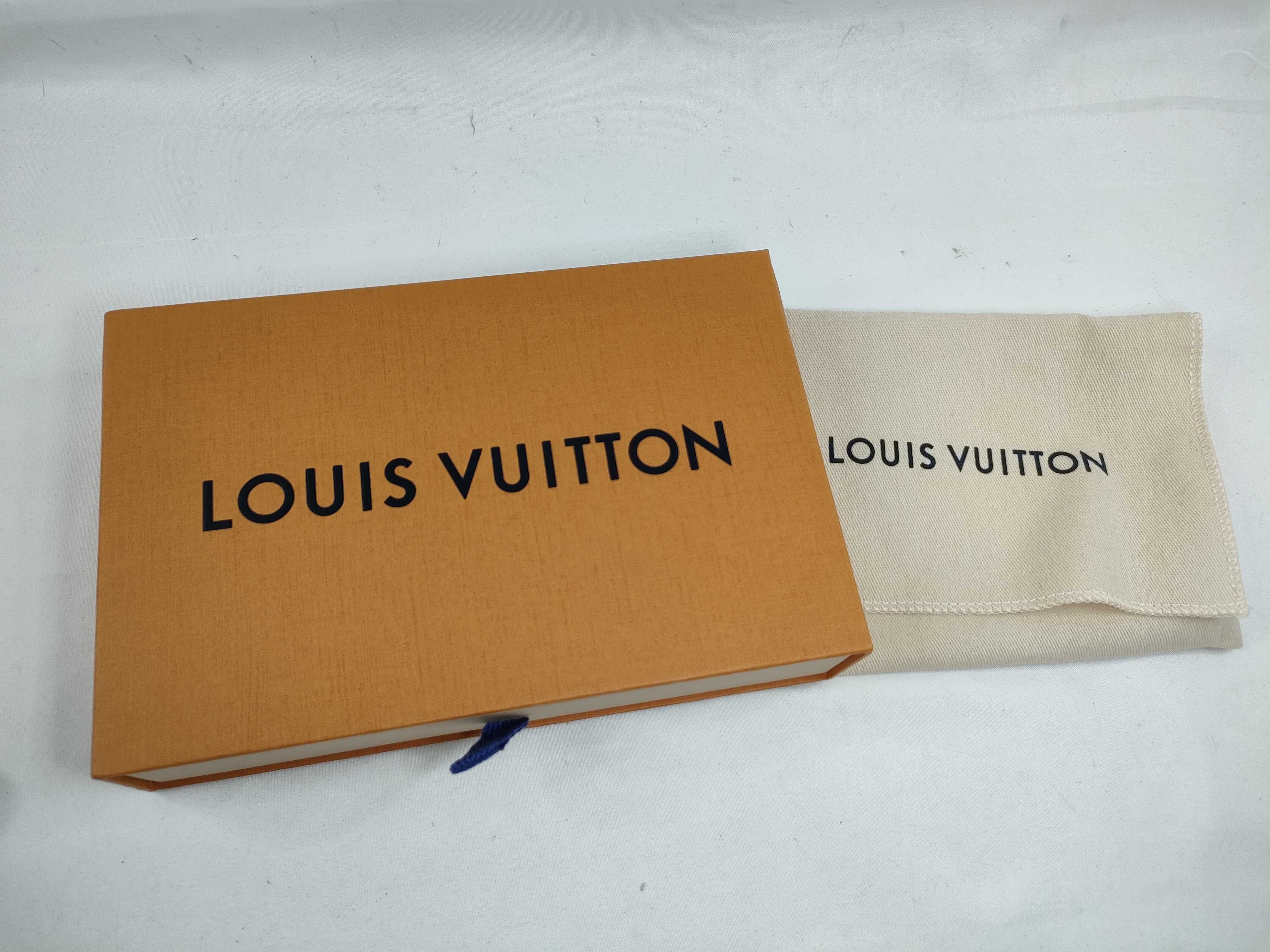Portefeuille Capucines Compact M62159 RFID Tri-fold Wallet — view 15