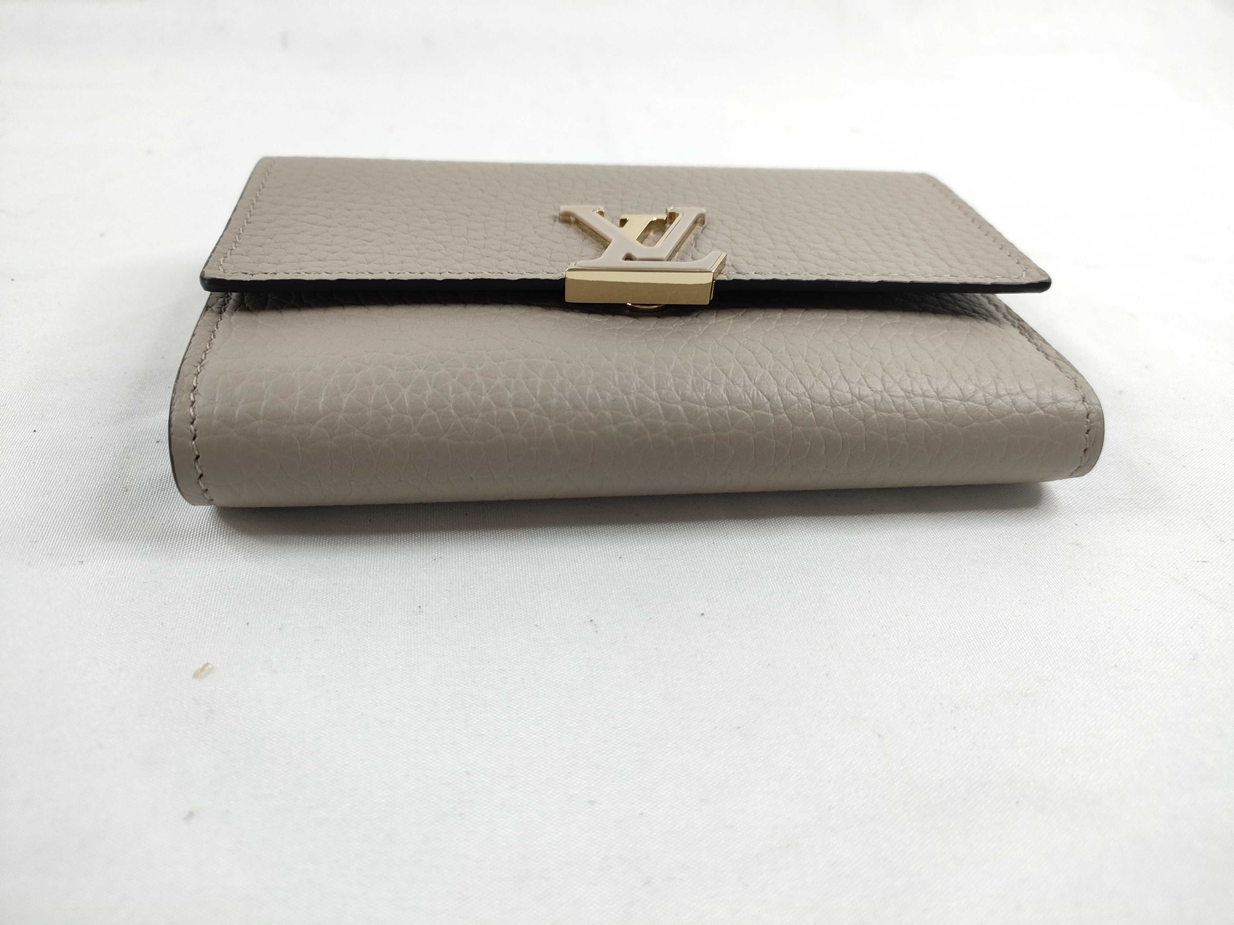 Portefeuille Capucines Compact M62159 RFID Tri-fold Wallet — view 6