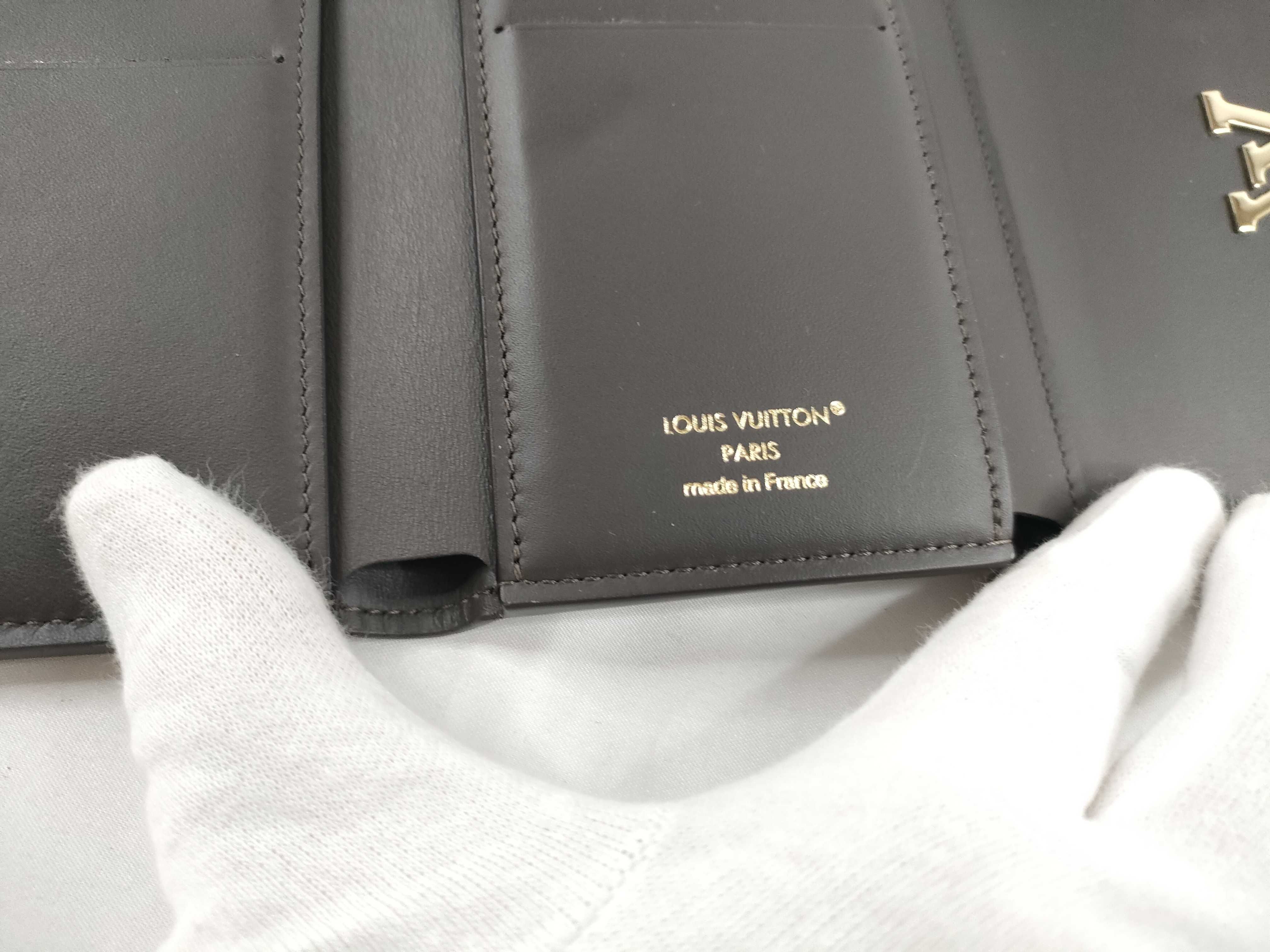 Portefeuille Capucines Compact M62159 RFID Tri-fold Wallet — view 9