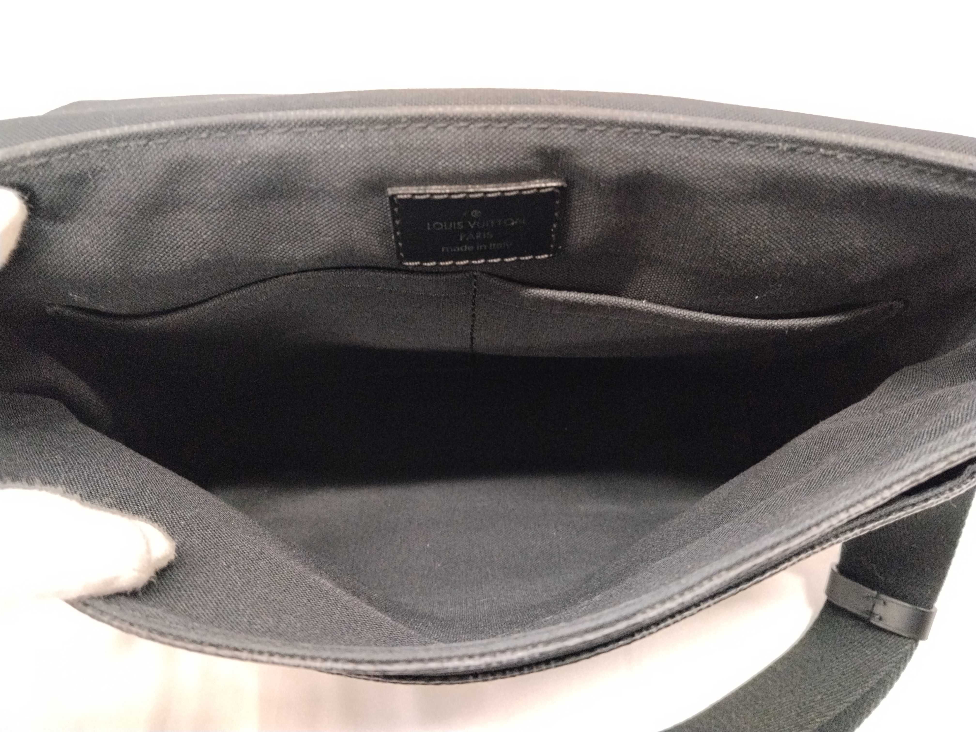 Damier Graphite District Shoulder Bag — view 11