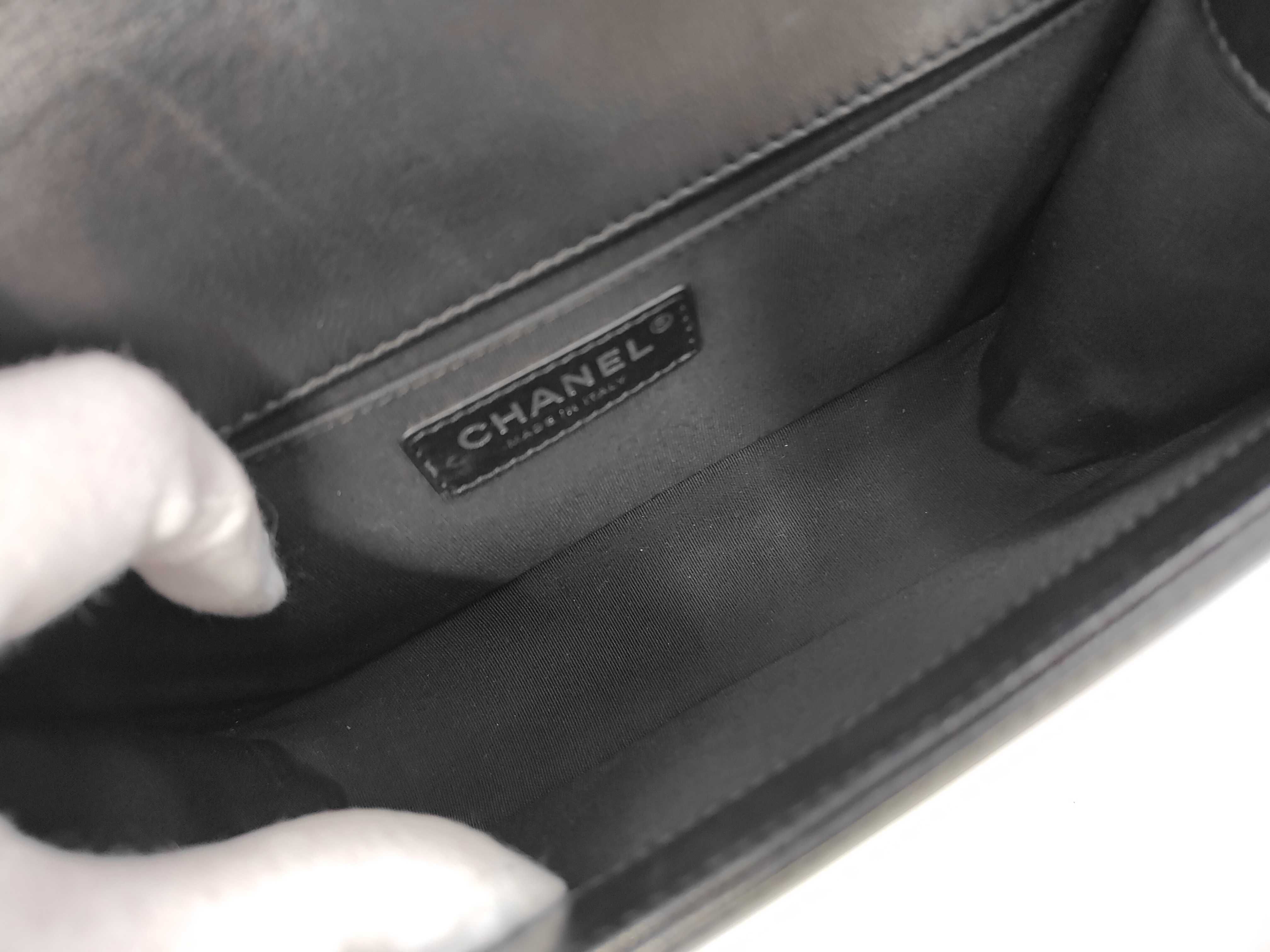 Boy Chanel 25 Lambskin Shoulder Bag — view 9