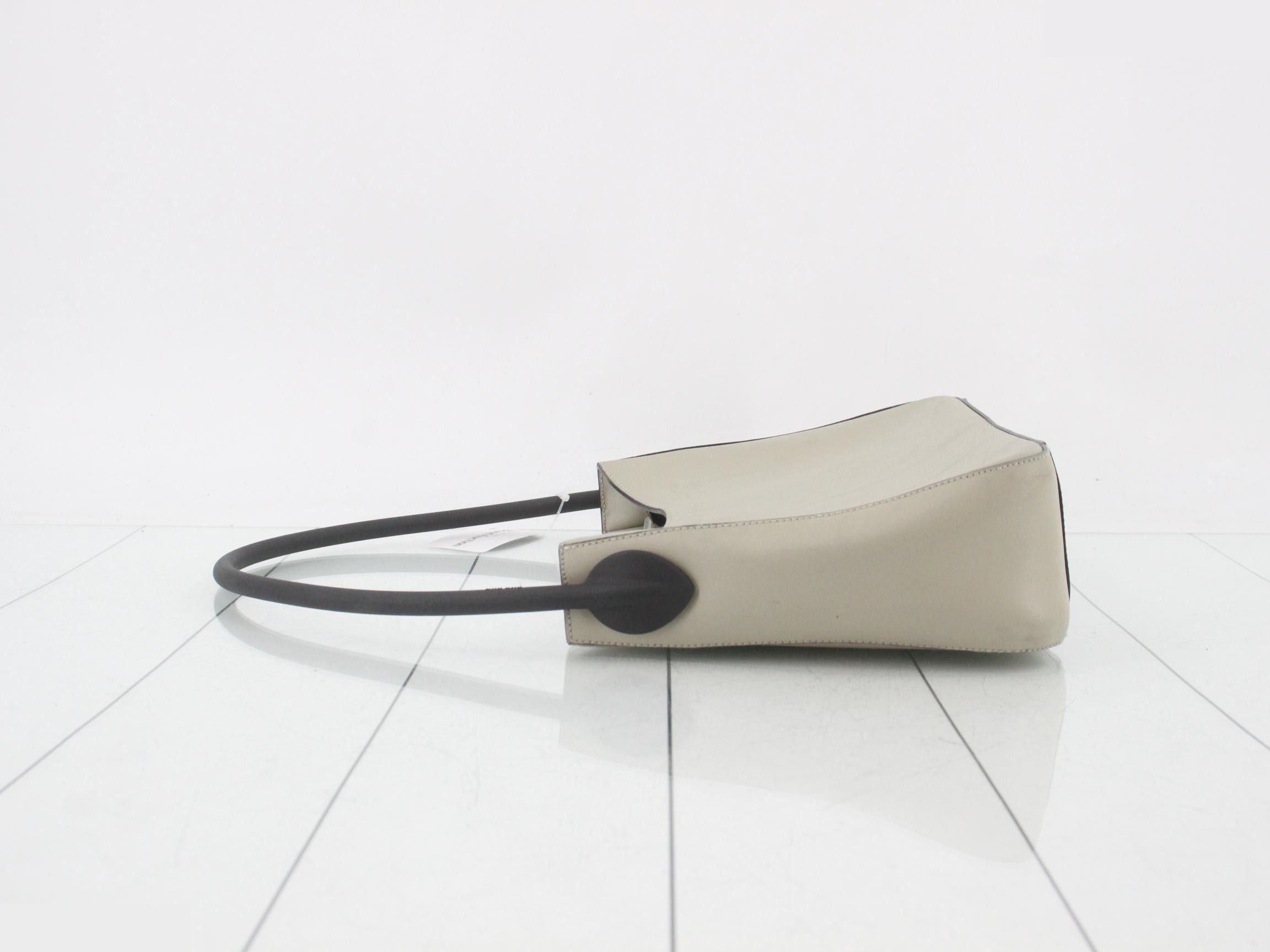 ａｒｃｈｉｖｅ ｂａｇ — view 4