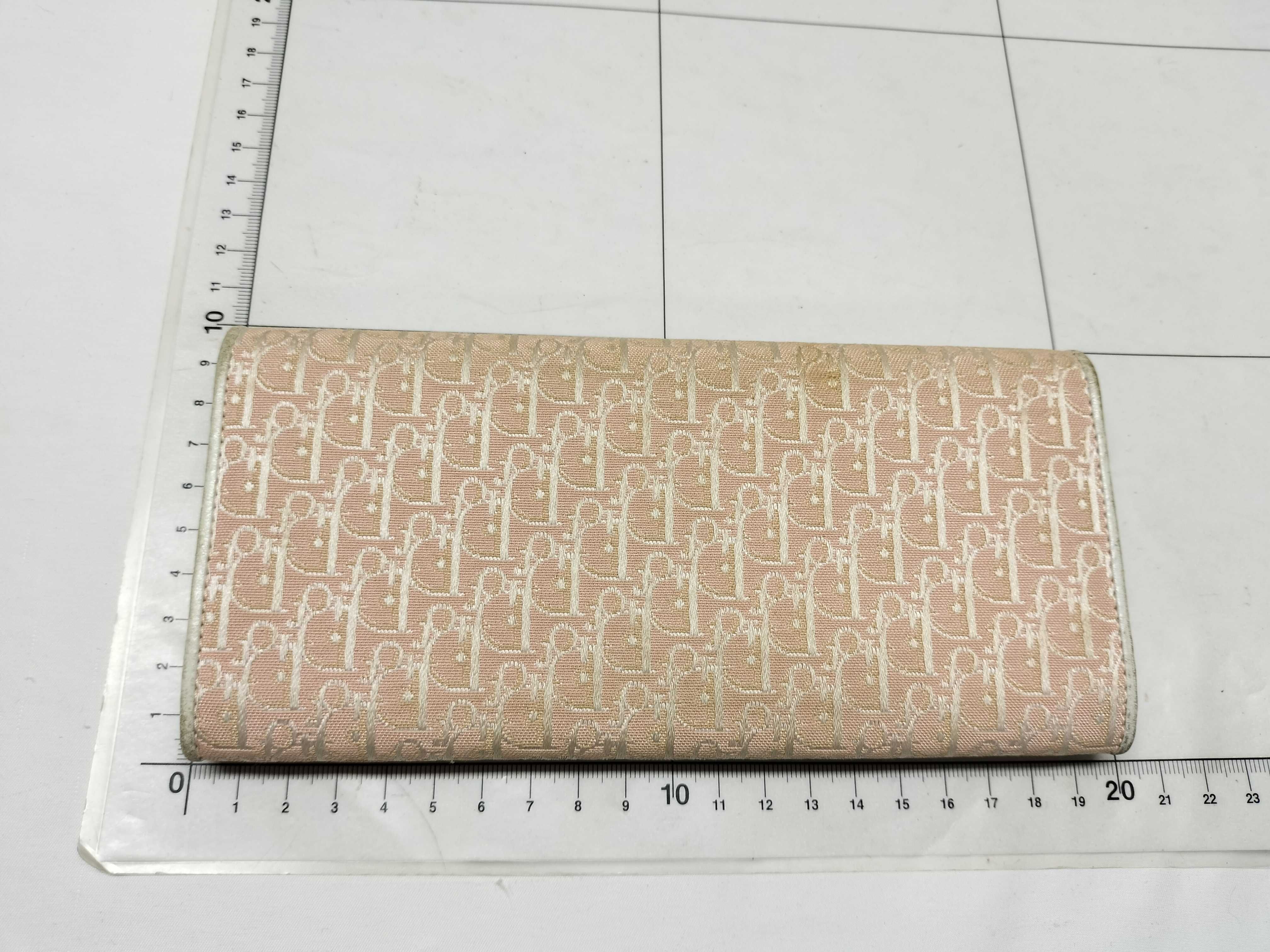long wallet, pink wallet — view 2