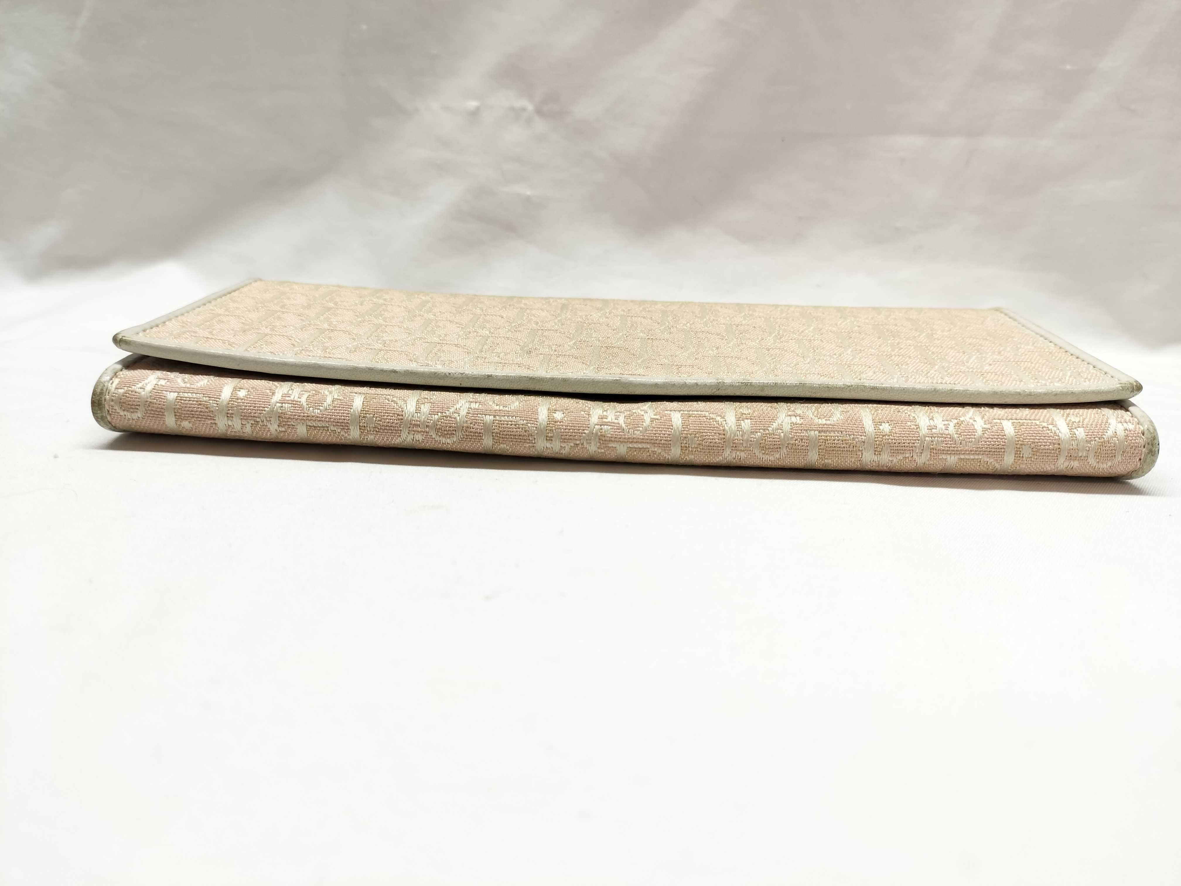 long wallet, pink wallet — view 4