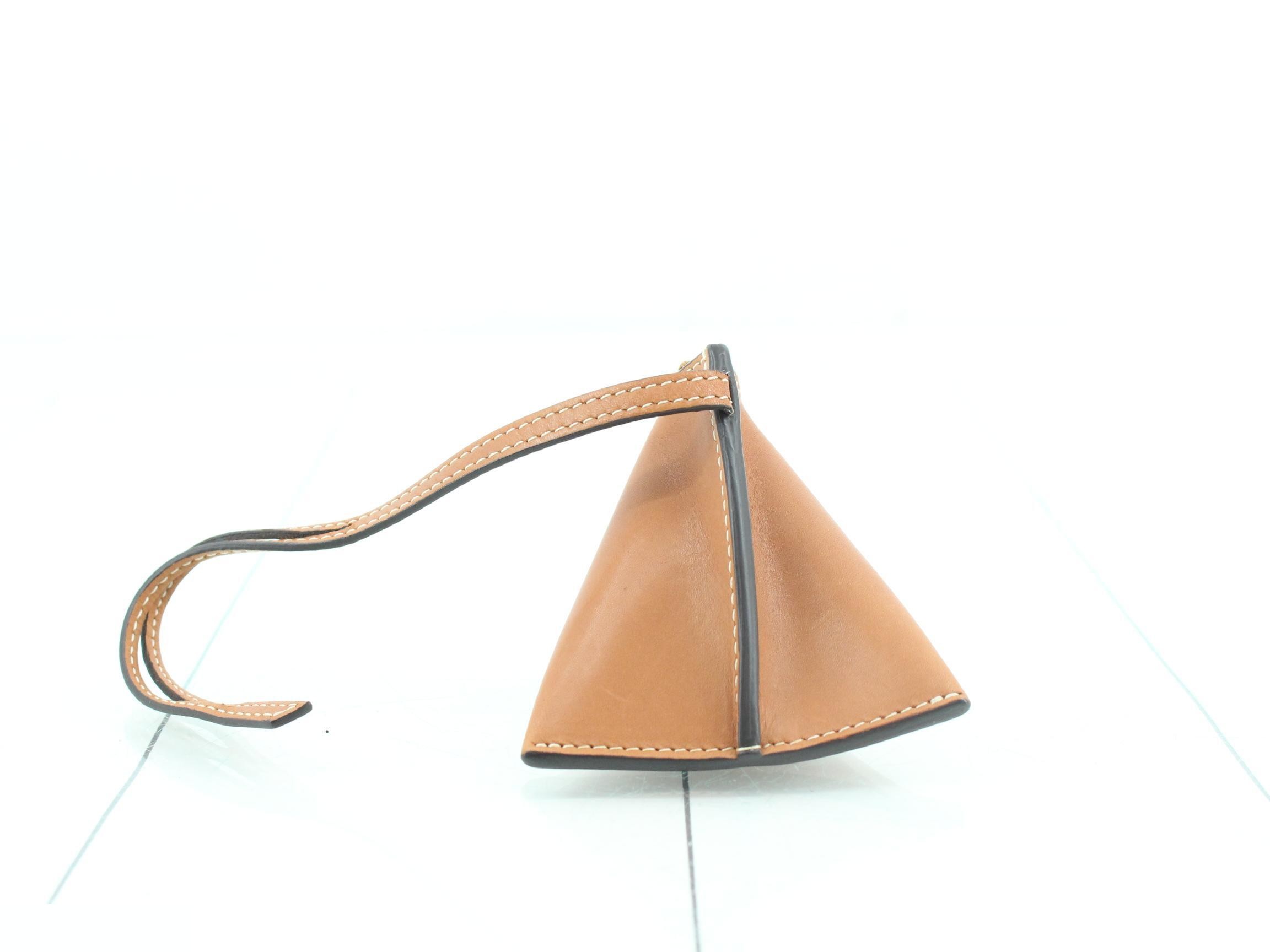 charm — view 3