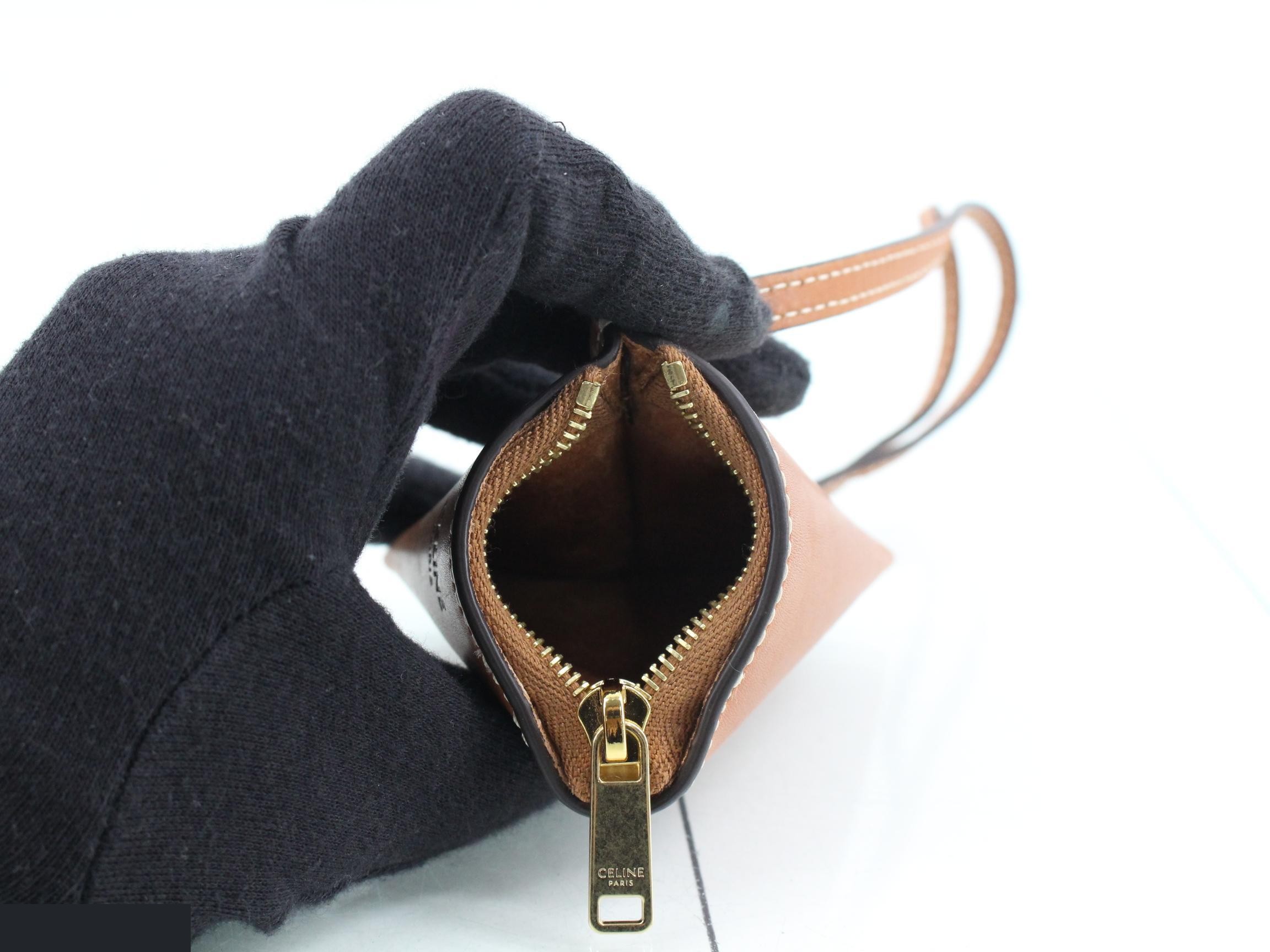 charm — view 4