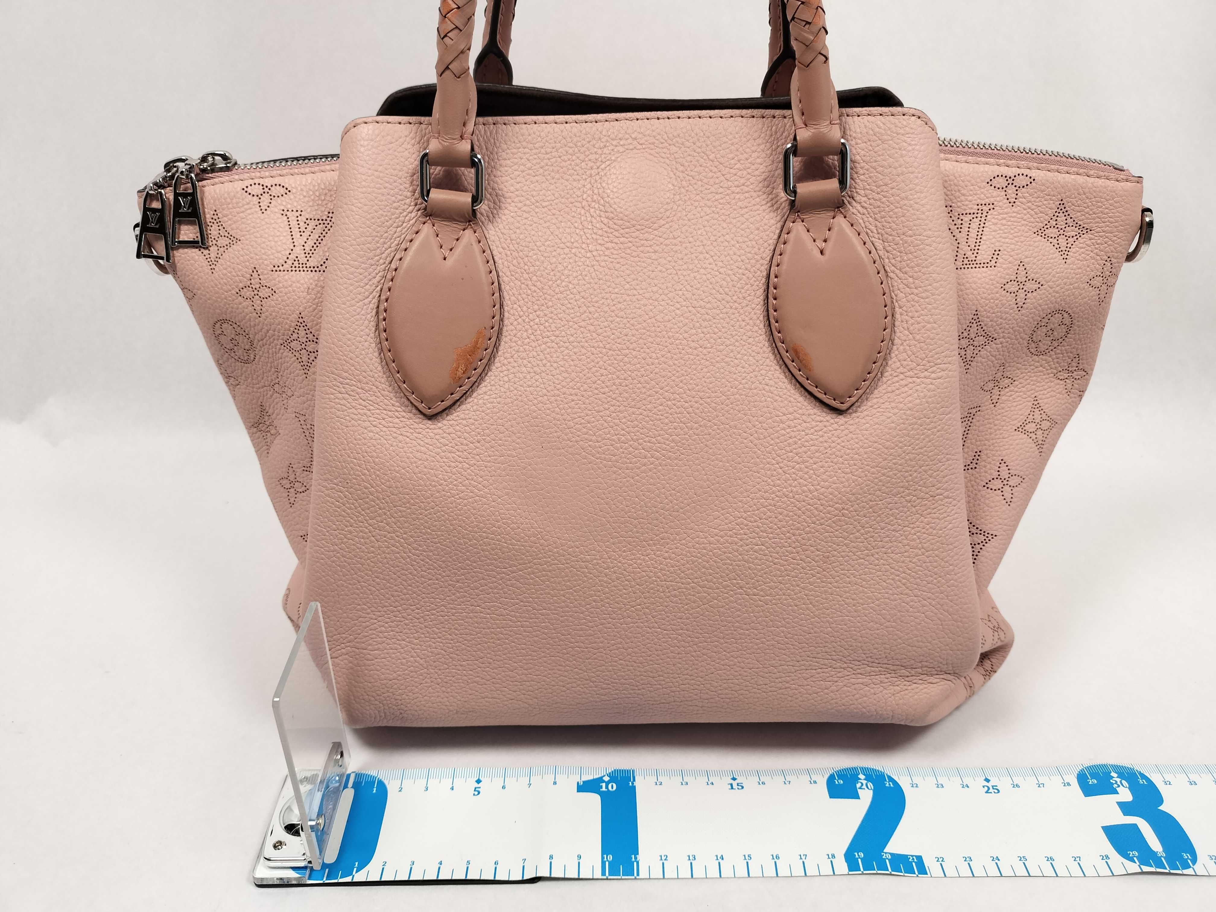 Mahina M55030 Haumea (Omea) Mahina Pink Louis Vuitton Handbag — view 2