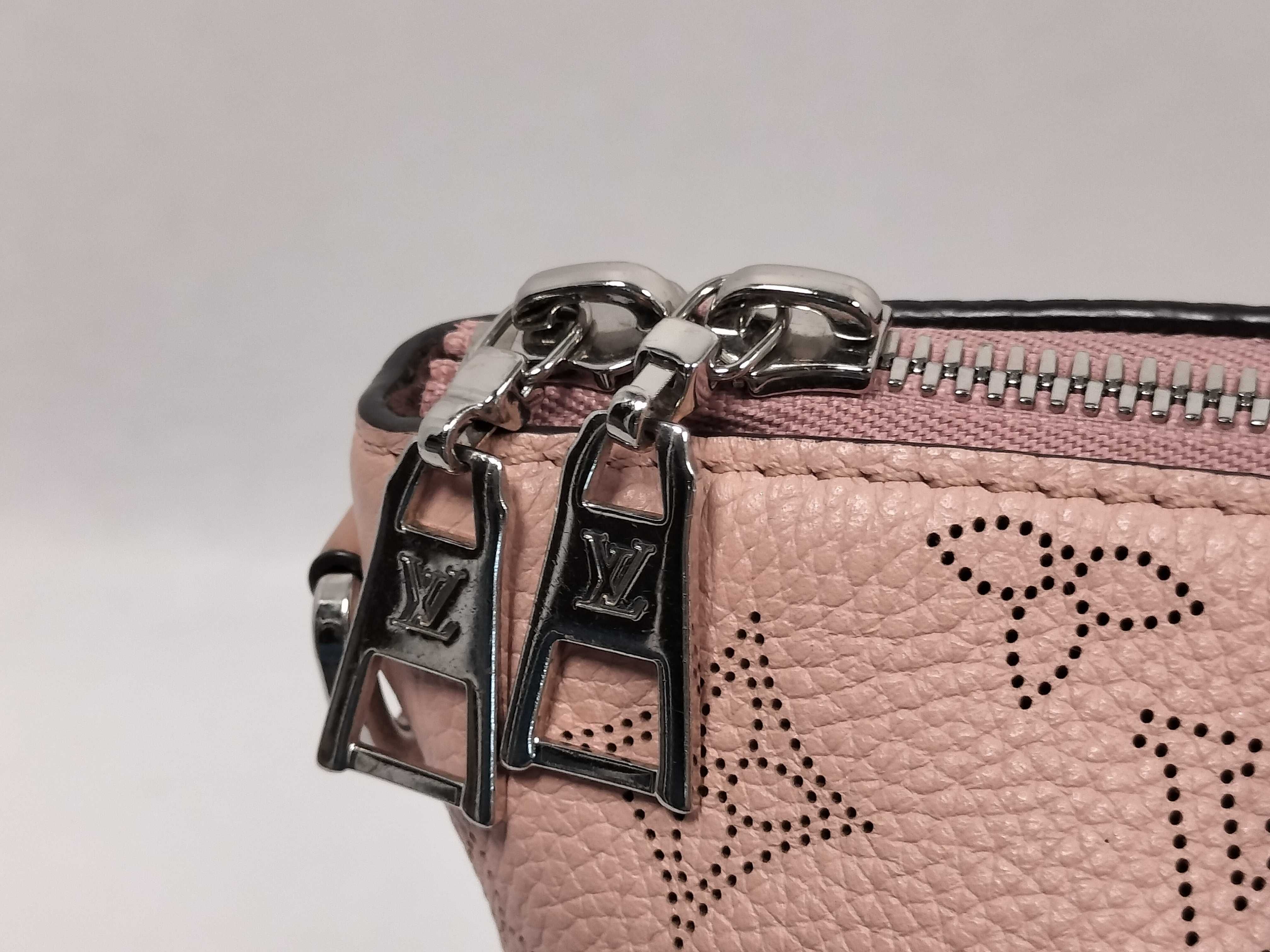 Mahina M55030 Haumea (Omea) Mahina Pink Louis Vuitton Handbag — view 9