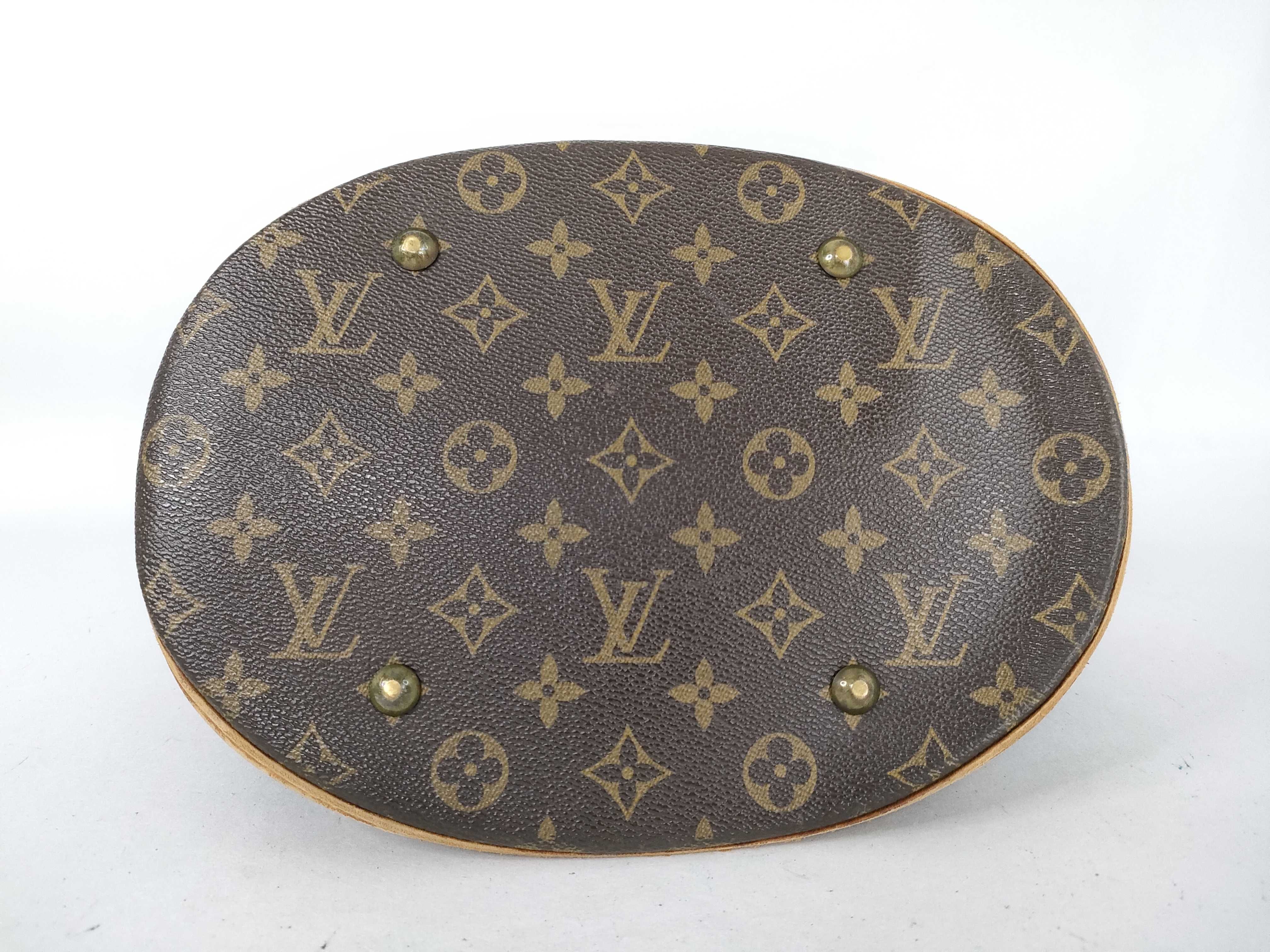Monogram — view 7