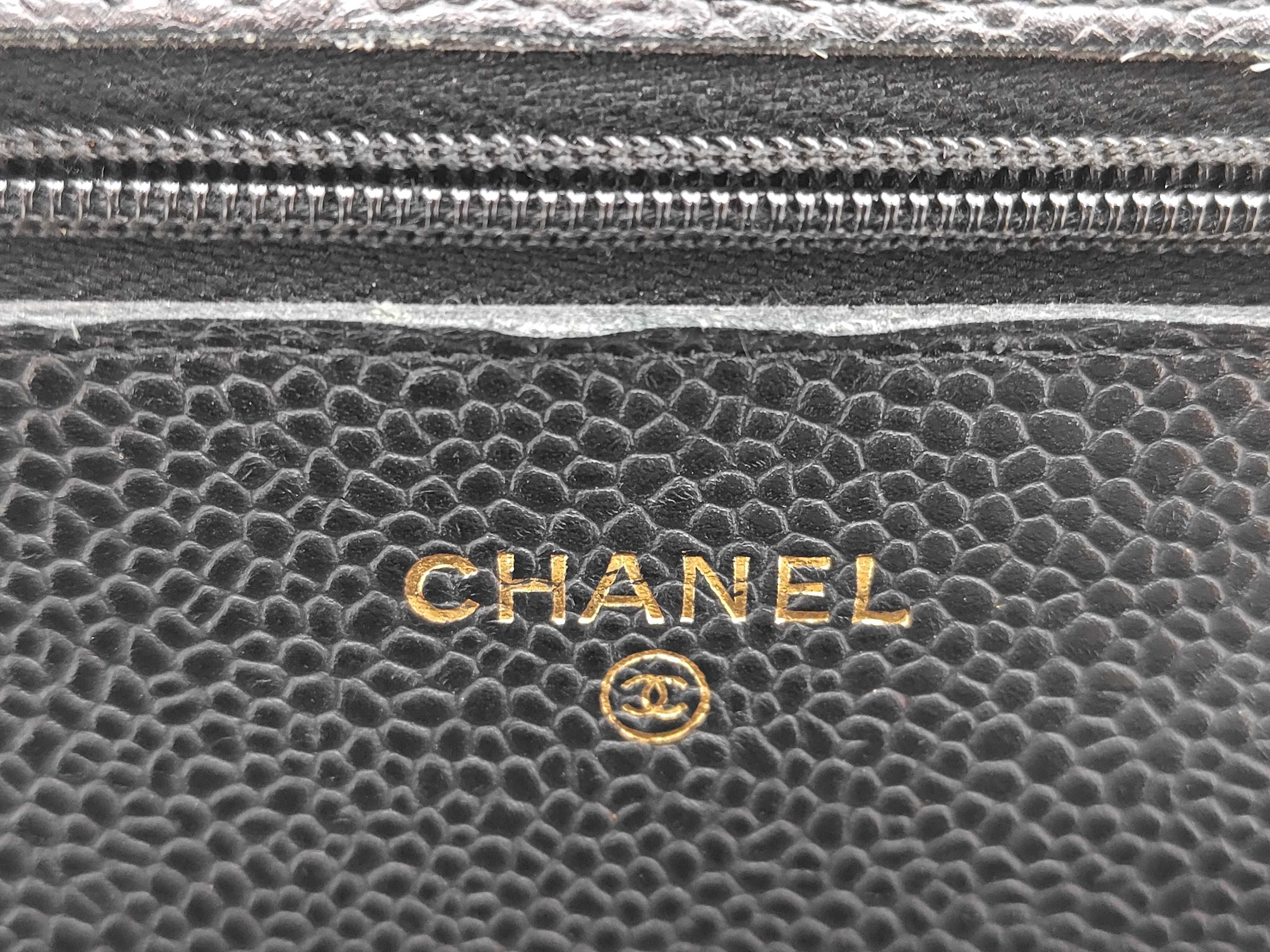 Chain Wallet Caviar Black GP Shoulder Bag — view 11
