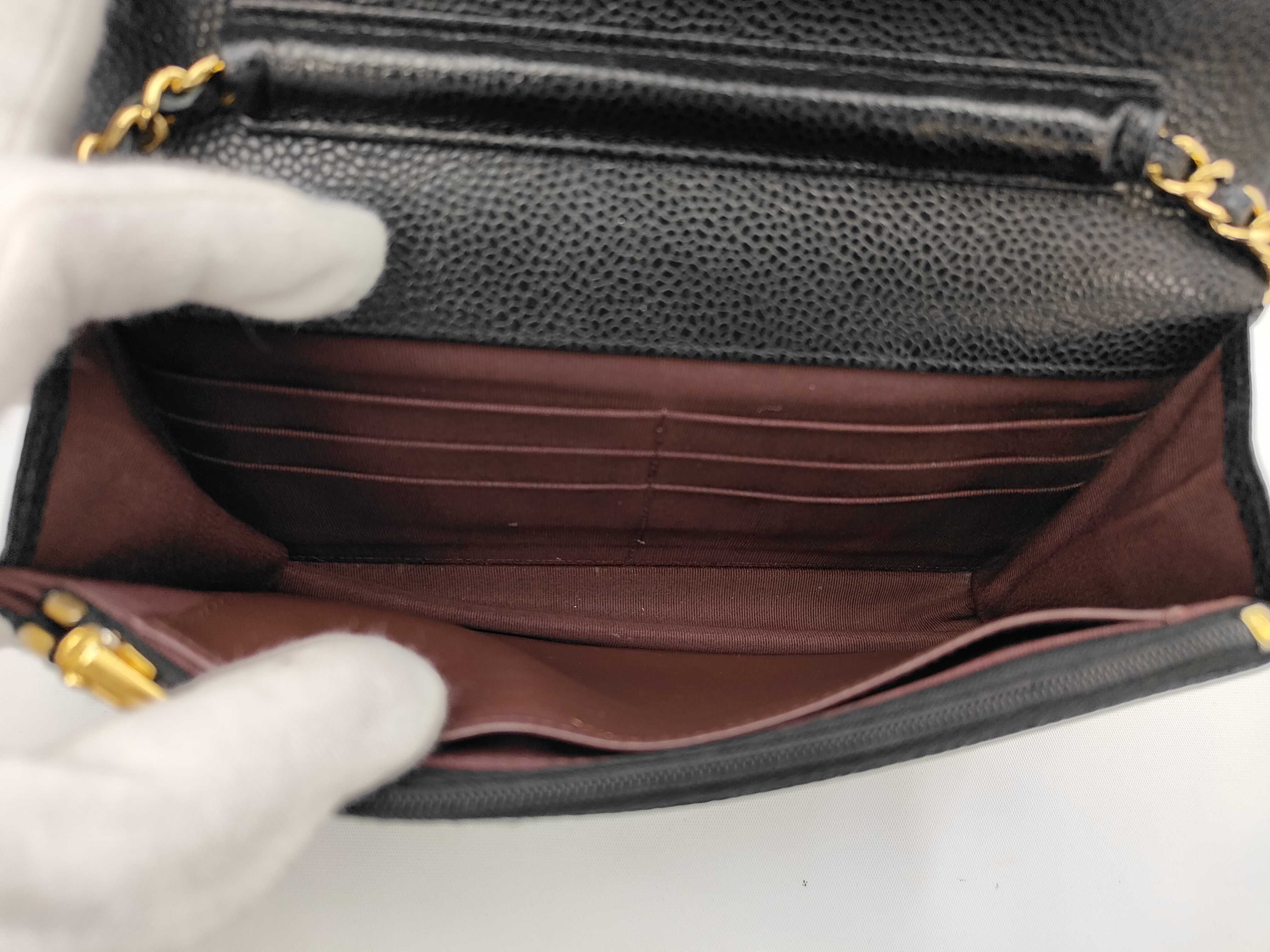 Chain Wallet Caviar Black GP Shoulder Bag — view 9