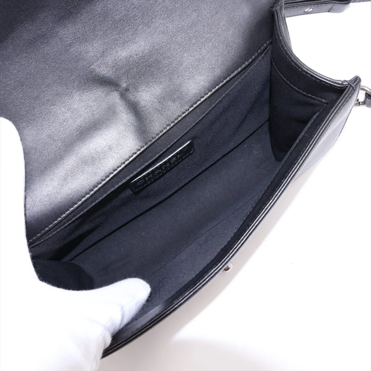 Boy Chanel 25 Lambskin Chain Shoulder Bag, Black with Gunmetal Hardware, 18379612, Serial Number 18, A67086 — view 6