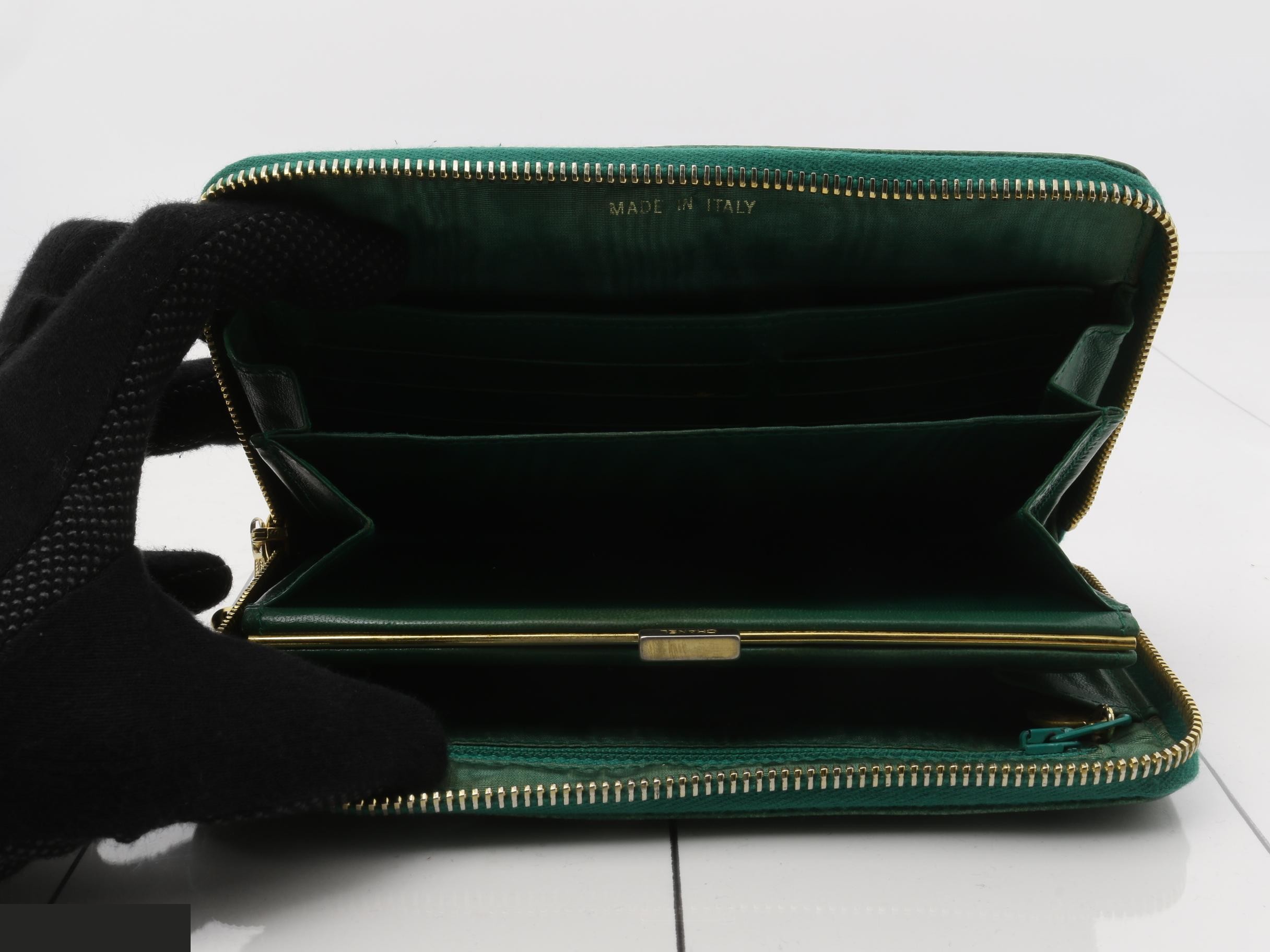 Coco Mark Zippy Wallet (Green) — view 4