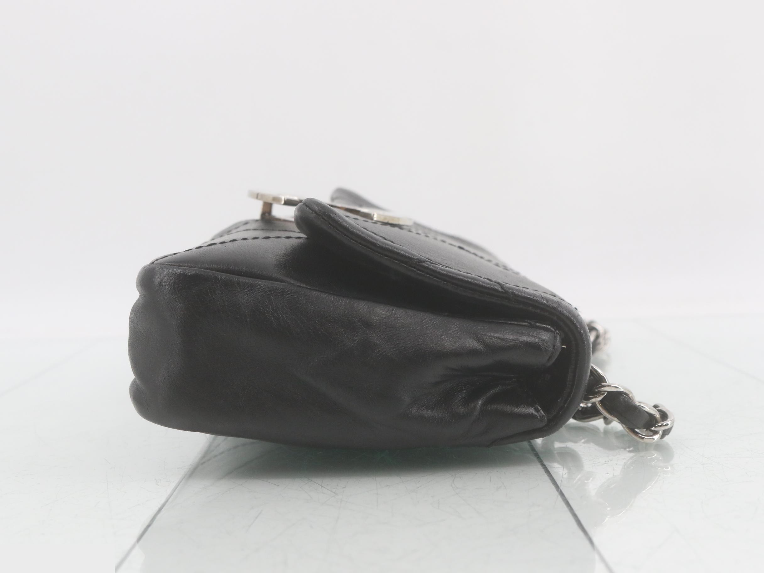 Leather, Coco Mark hardware, chain shoulder bag, black — view 3