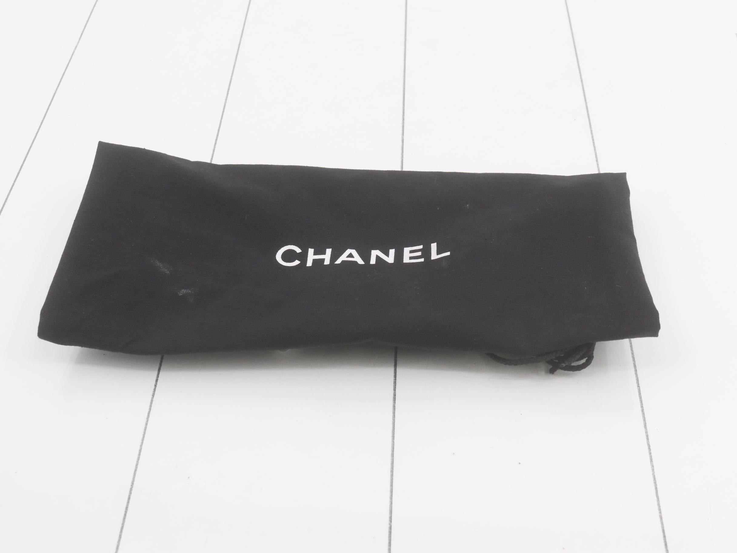Leather, Coco Mark hardware, chain shoulder bag, black — view 7