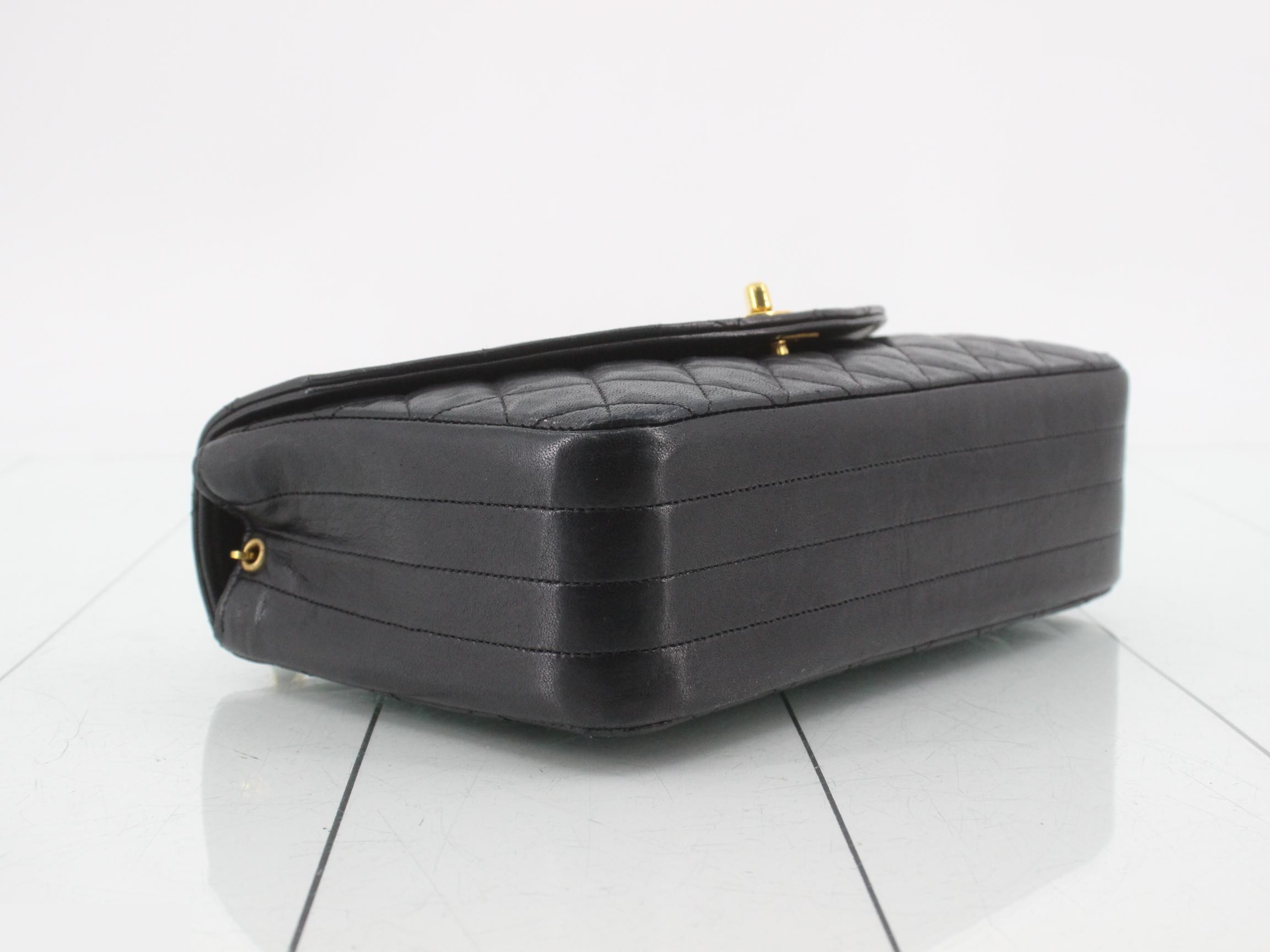 Matelassé (Bag) - Half Moon Shoulder Bag — view 5