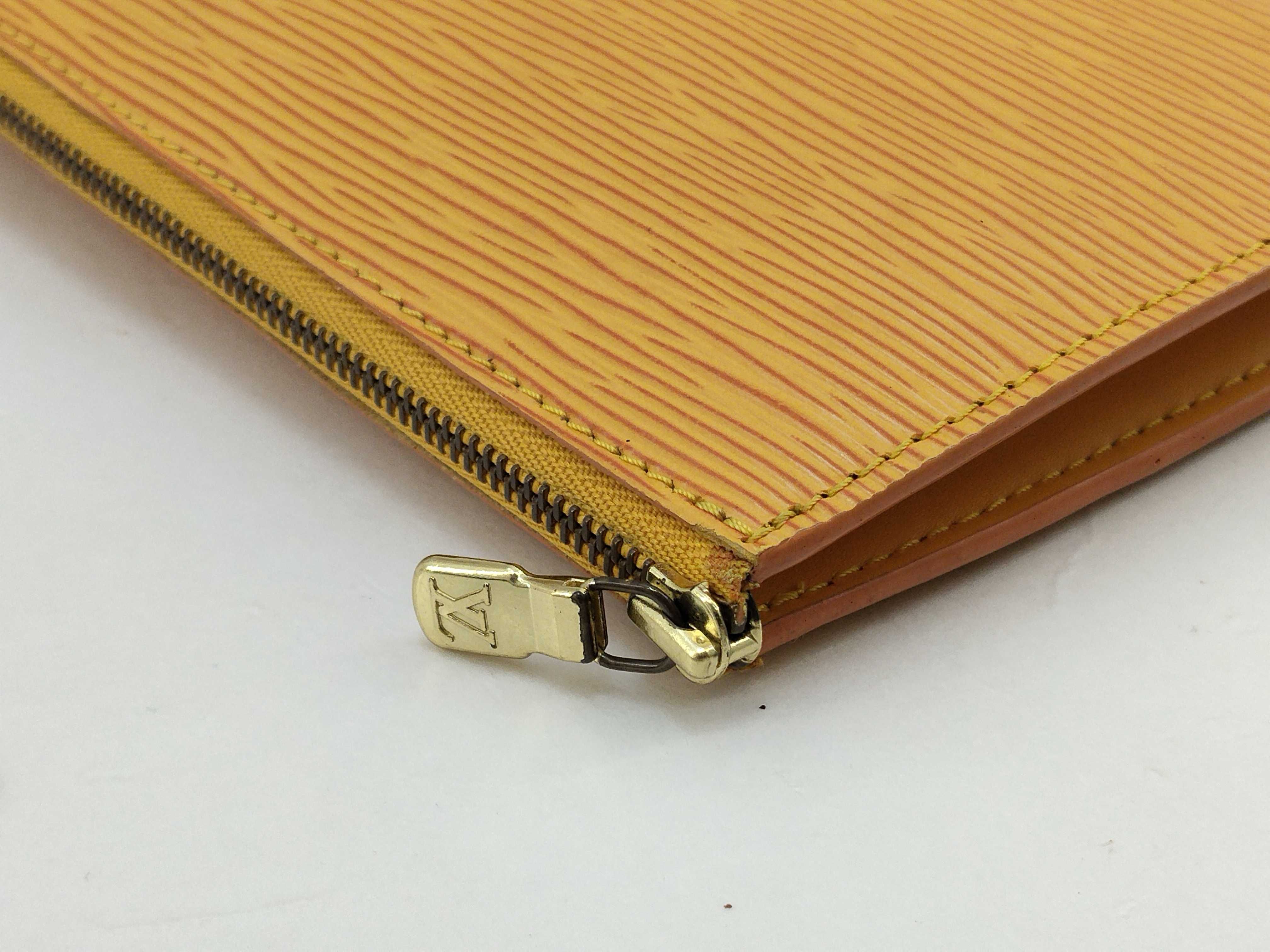 Epi Leather Pochette Accessoires Pouch M52959 AR1915 Pouch — view 5