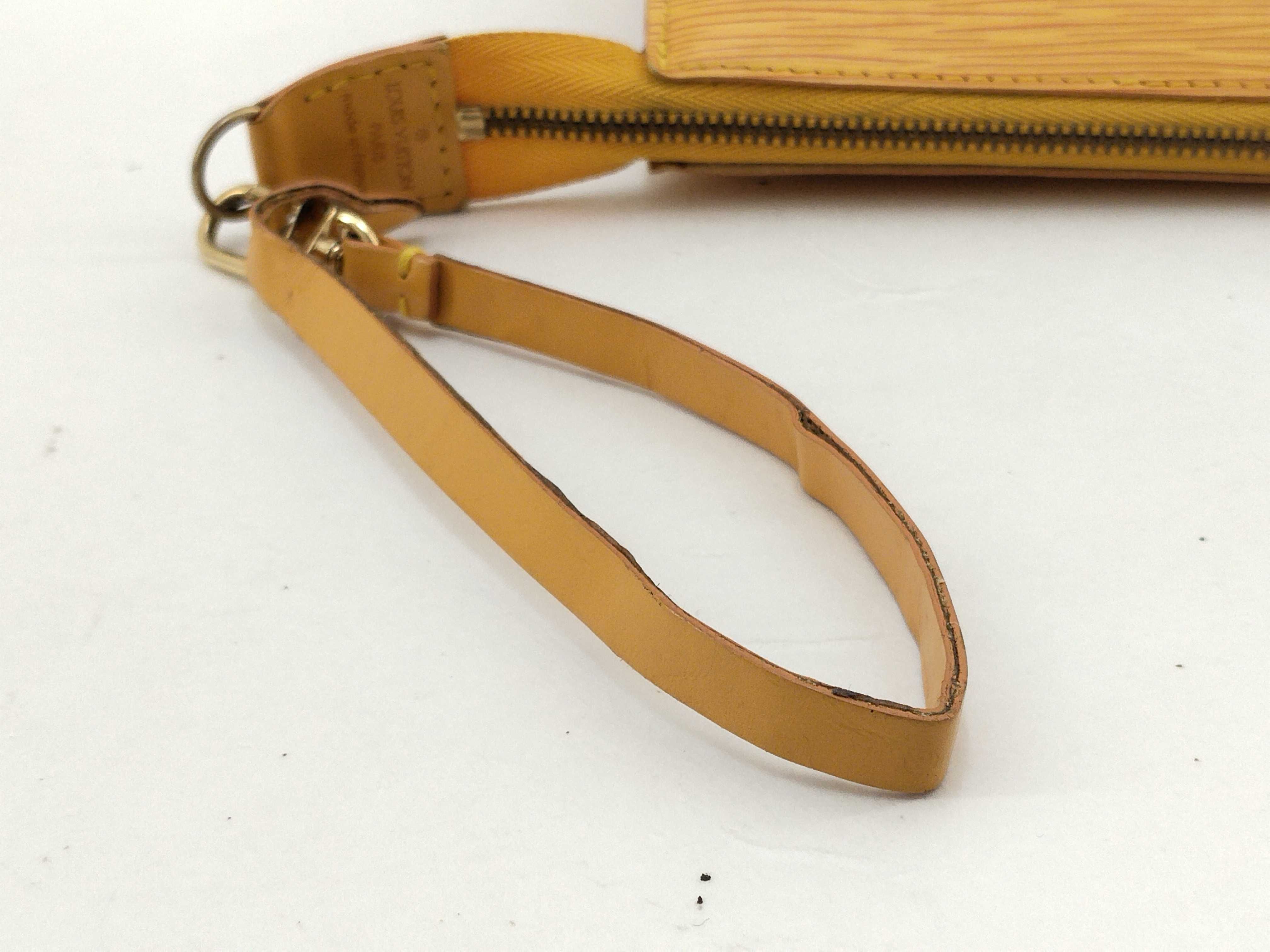 Epi Leather Pochette Accessoires Pouch M52959 AR1915 Pouch — view 7