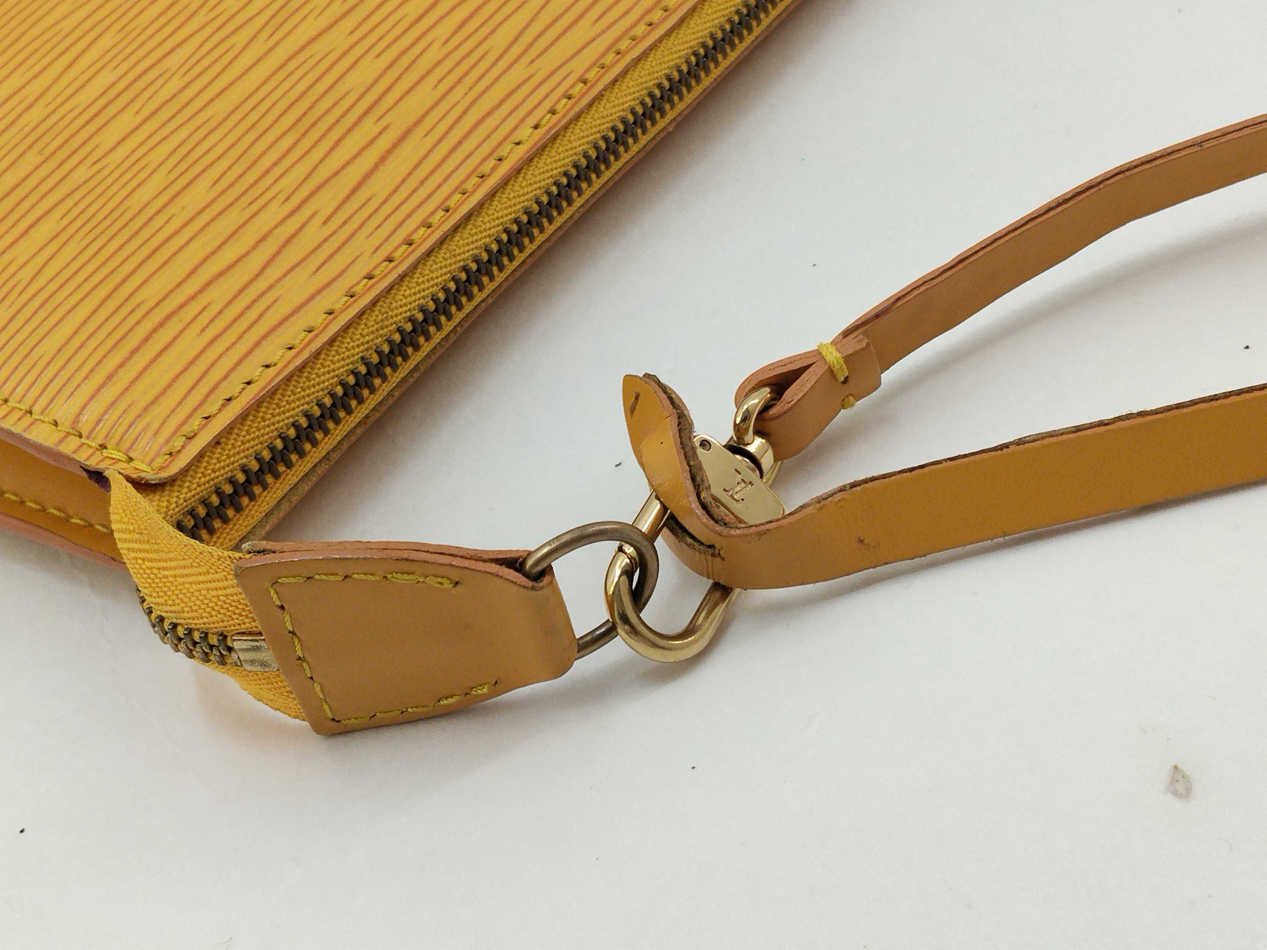 Epi Leather Pochette Accessoires Pouch M52959 AR1915 Pouch — view 8