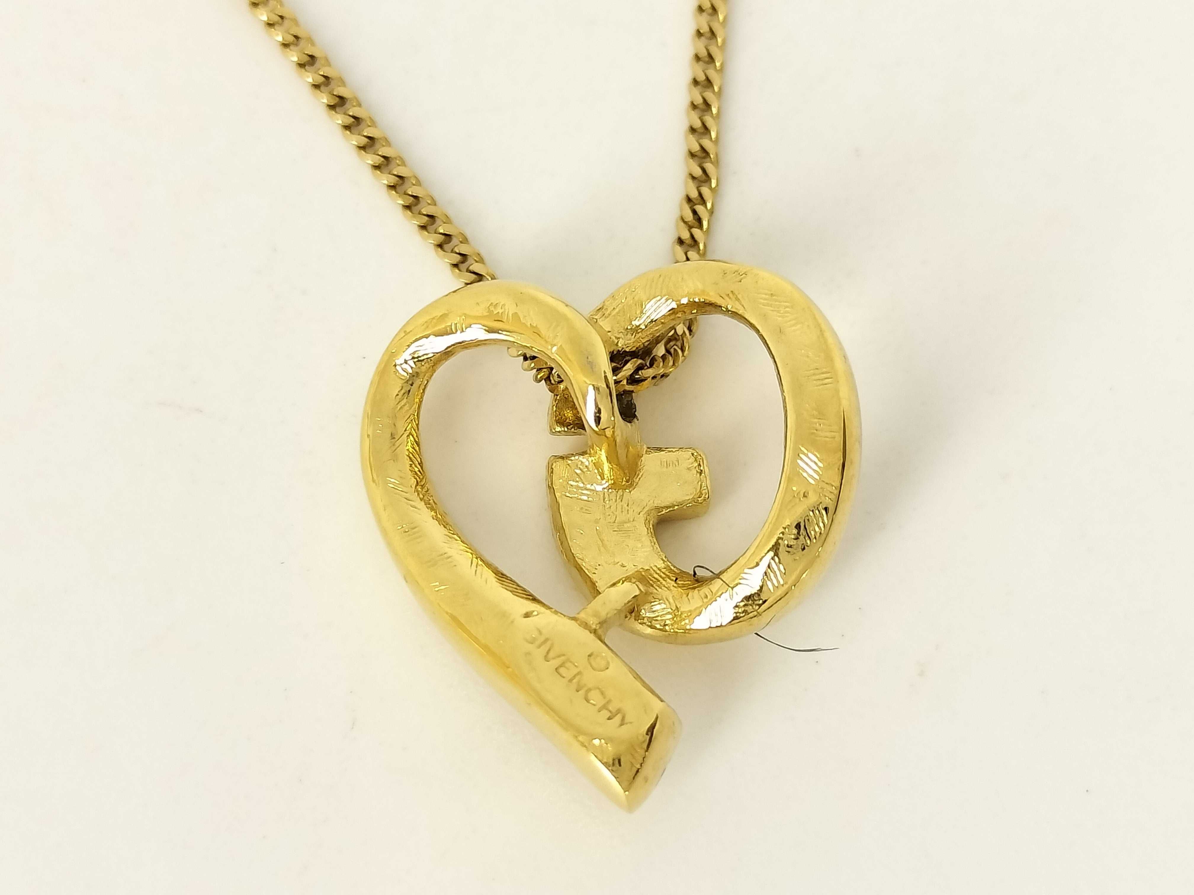 necklace — view 2