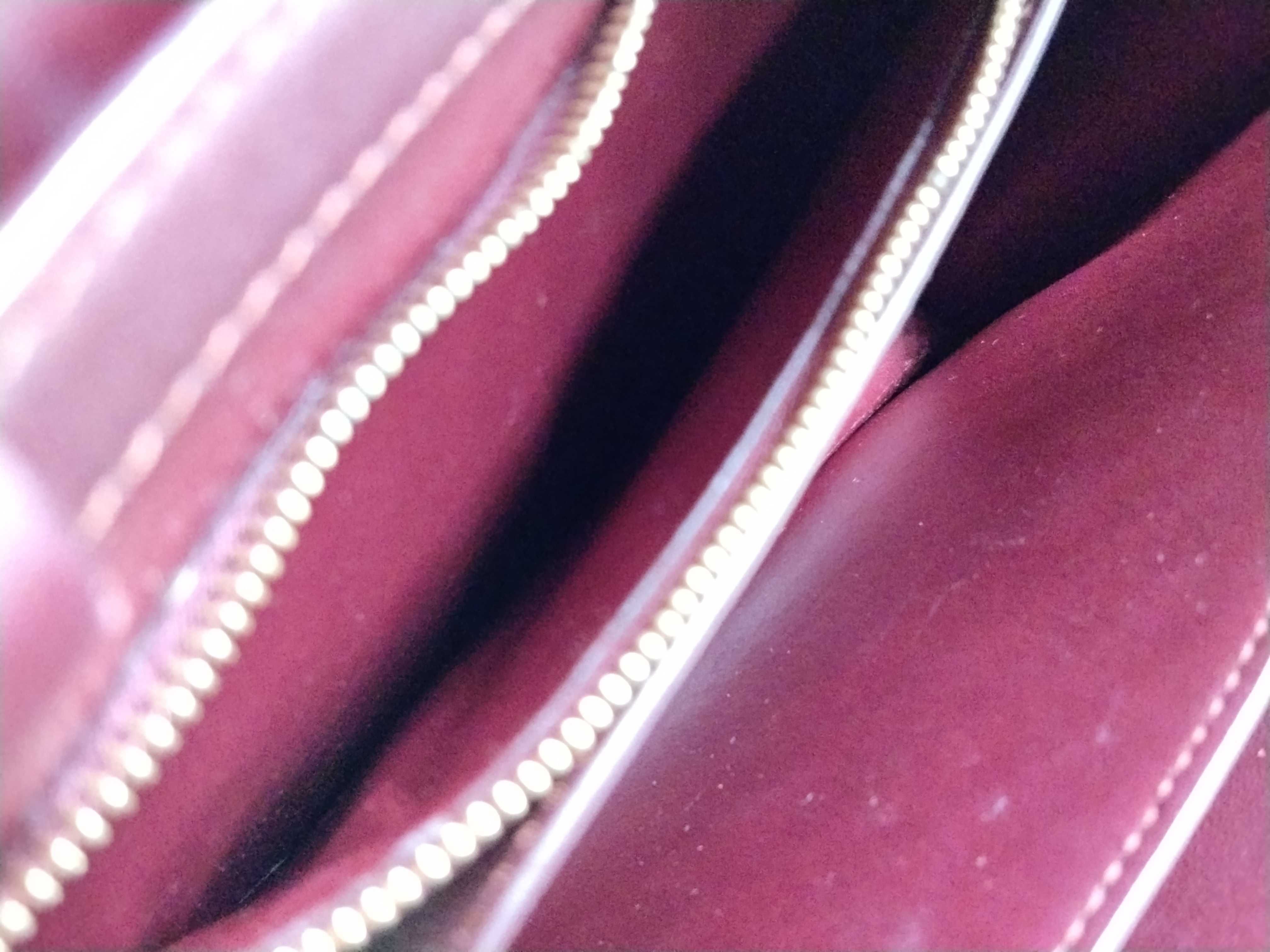 Classic Box Red Cowhide Leather Shoulder Bag — view 13