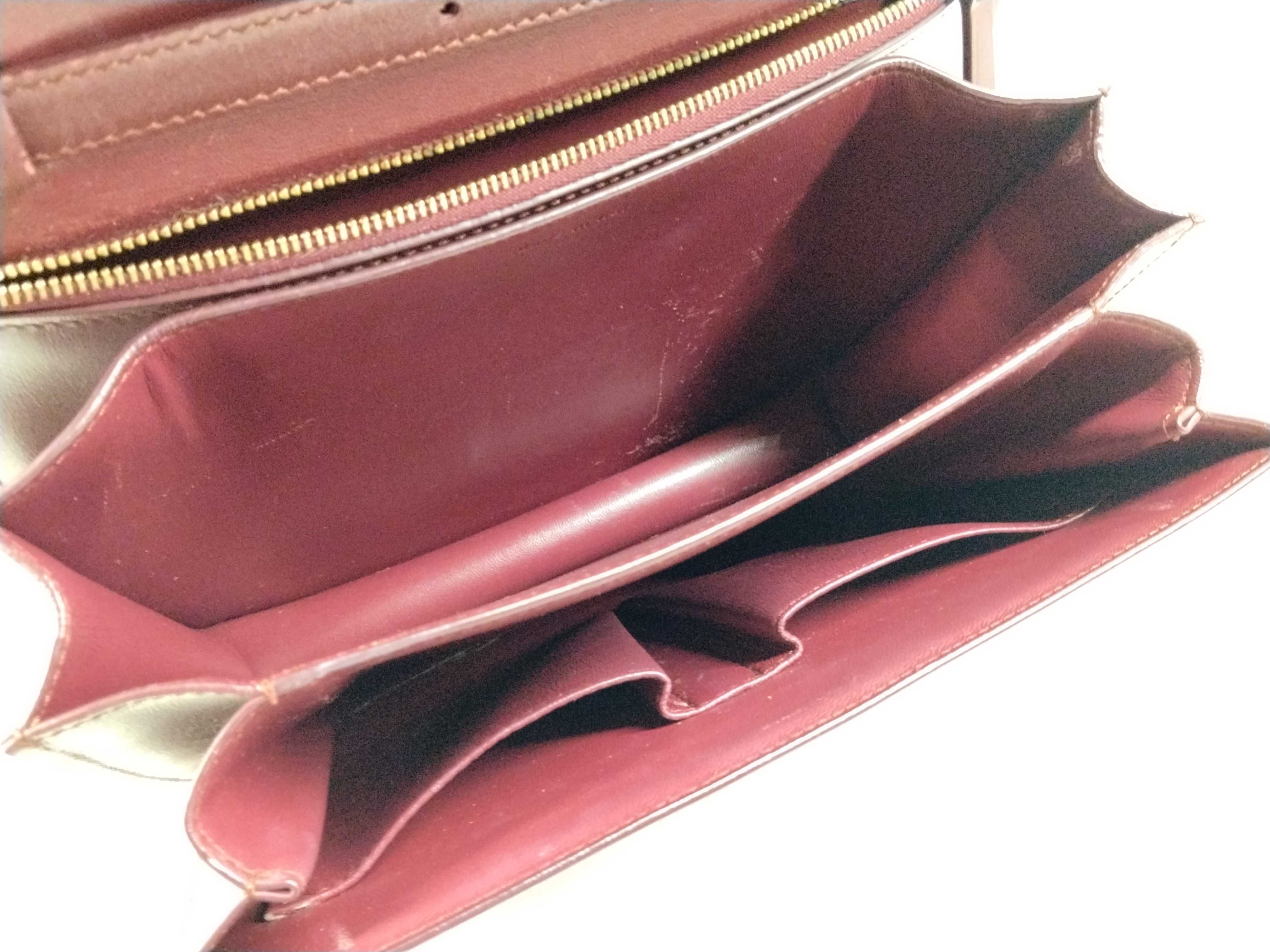 Classic Box Red Cowhide Leather Shoulder Bag — view 10