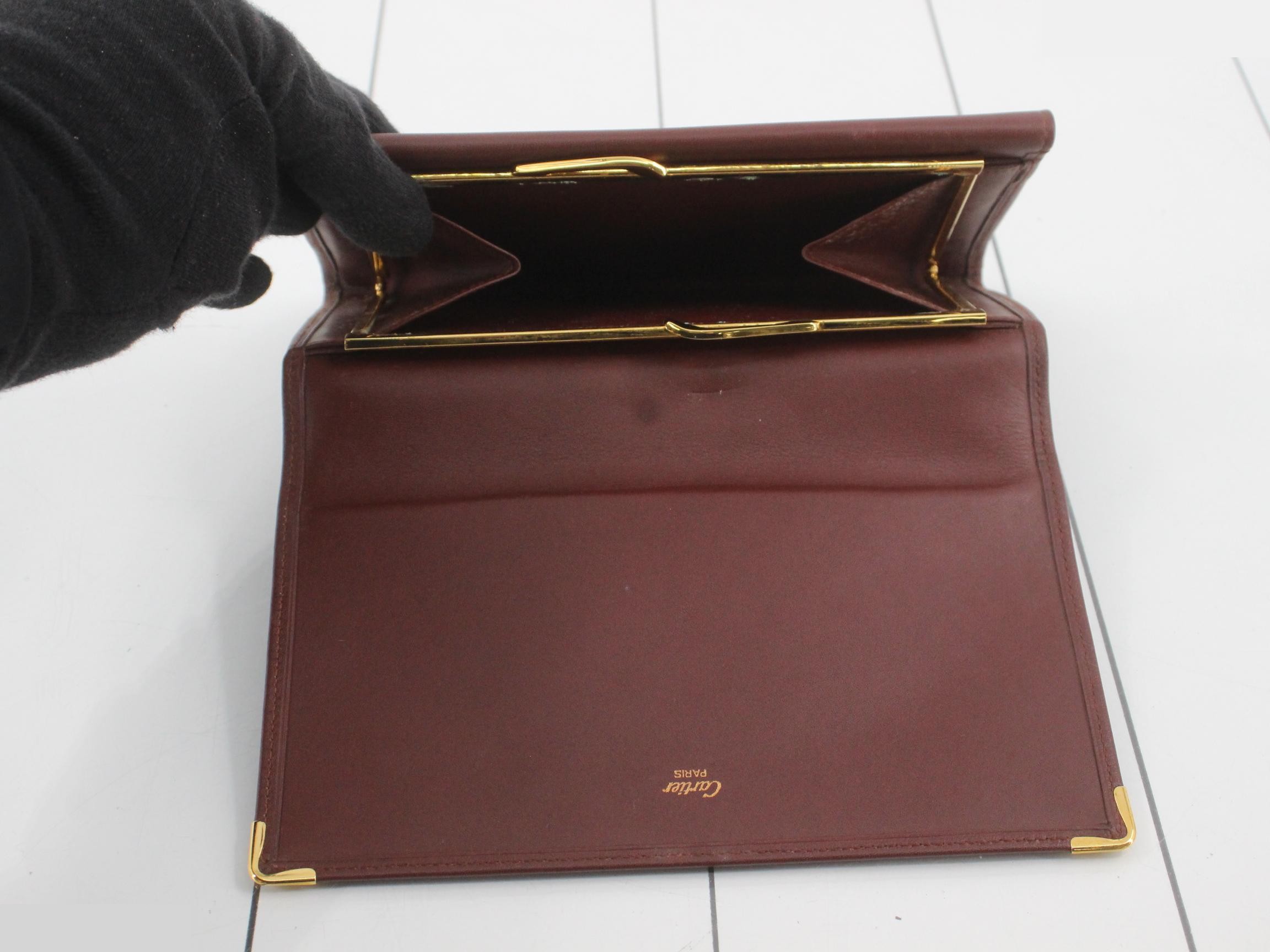 Mustline Leather Red Clasp Long Wallet — view 4