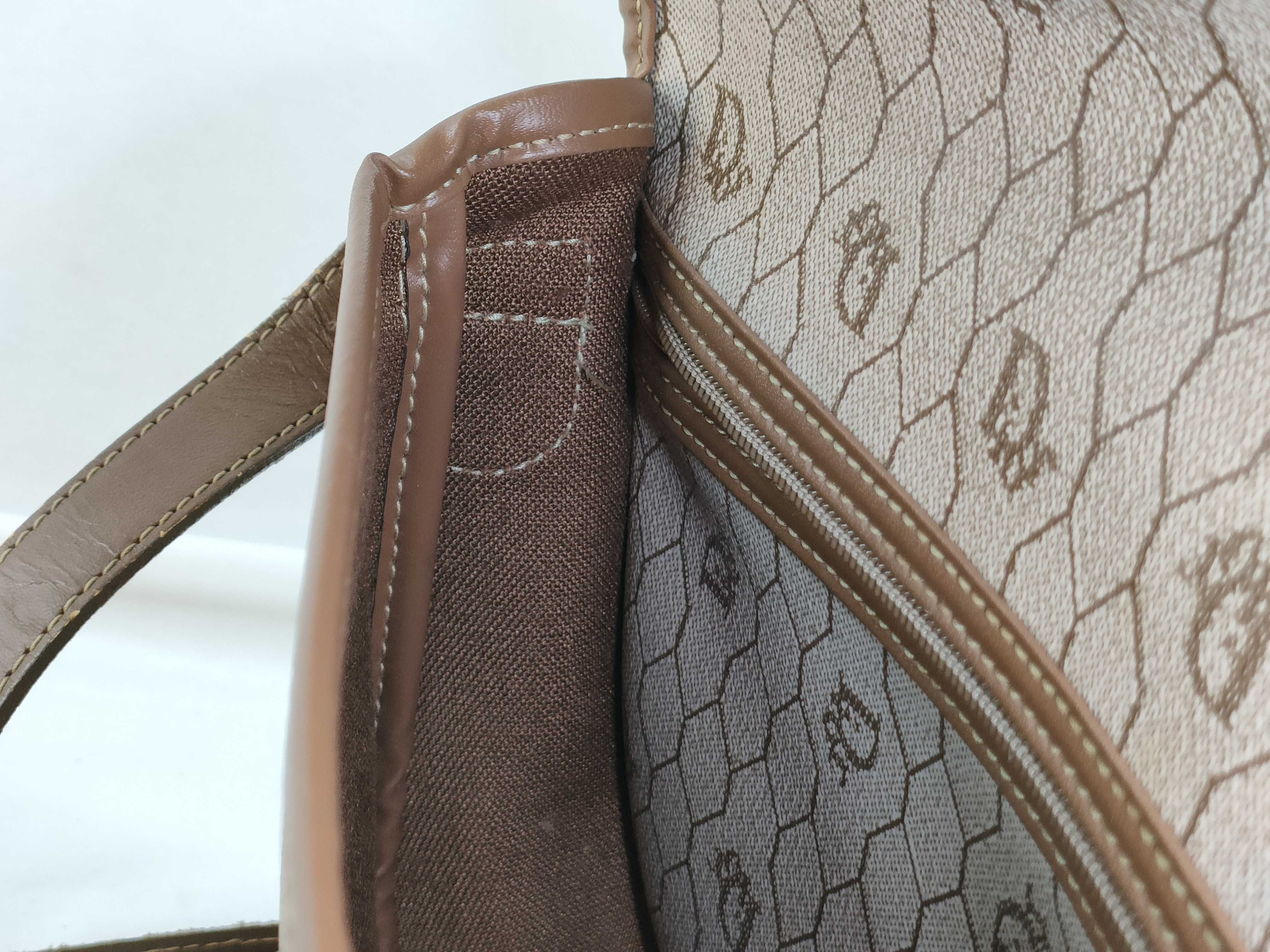 Honeycomb PVC Shoulder Bag — view 12