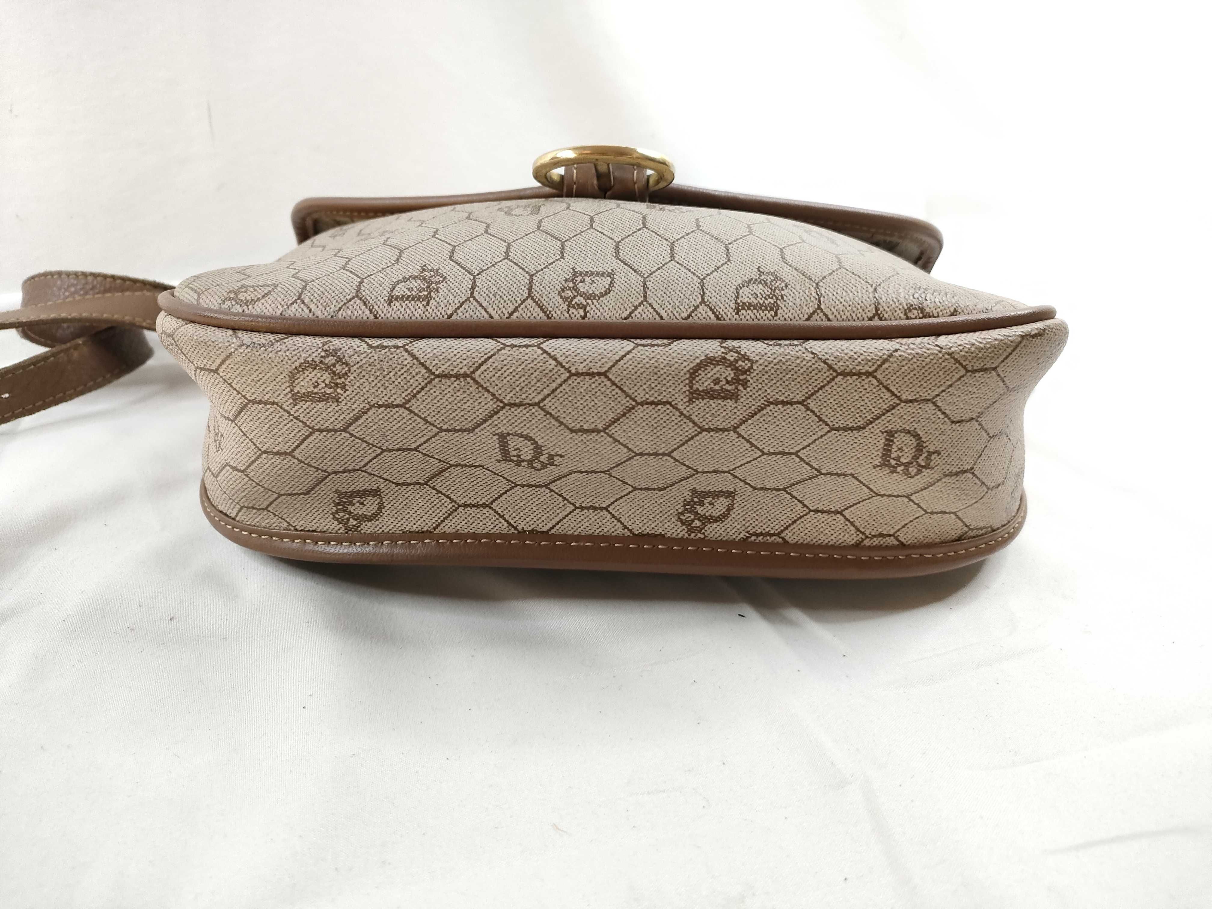 Honeycomb PVC Shoulder Bag — view 4