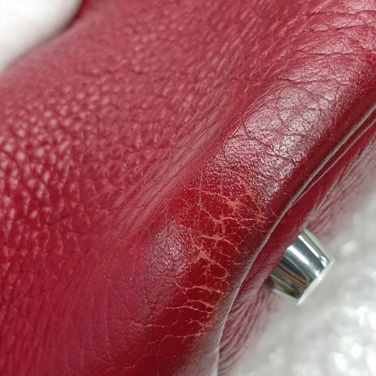 Picotin Lock 18 PM, Taurillon Clemence leather, red, silver hardware. L: 2008 model. Padlock cannot be opened. — view 13